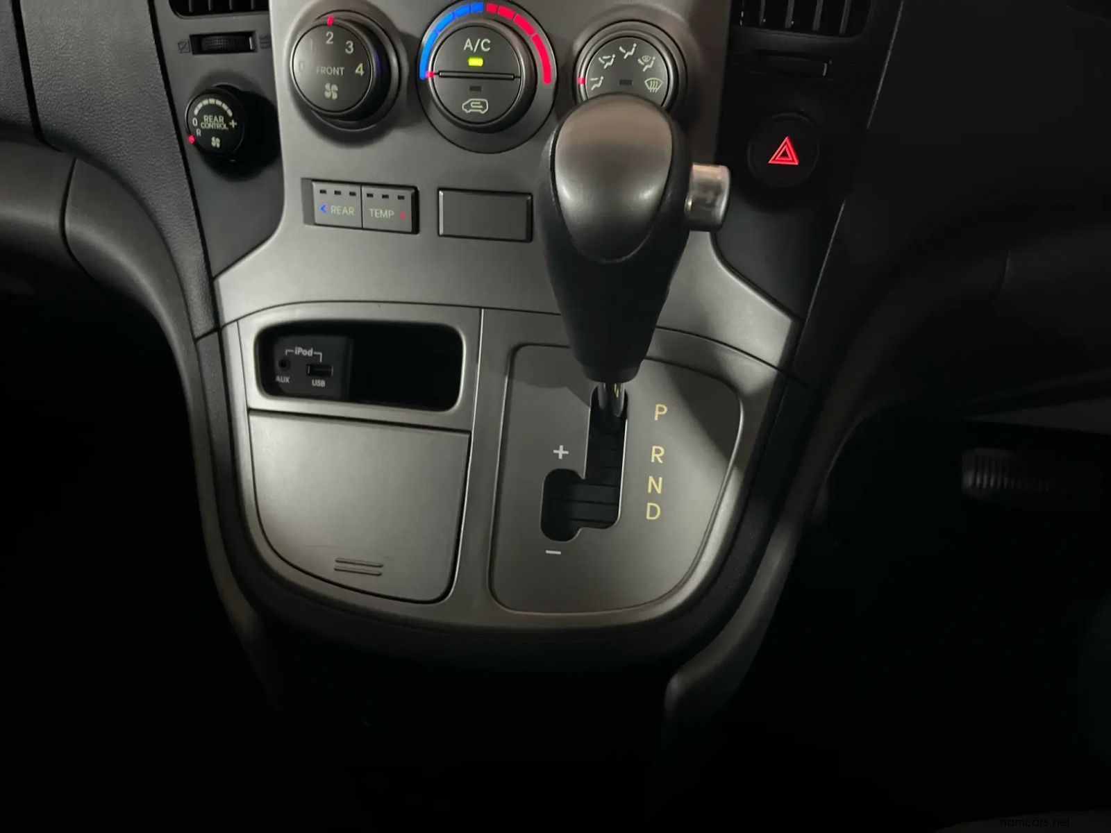 2015 Hyundai H-1 2.5 CRDi (vgt) Wagon Auto photo