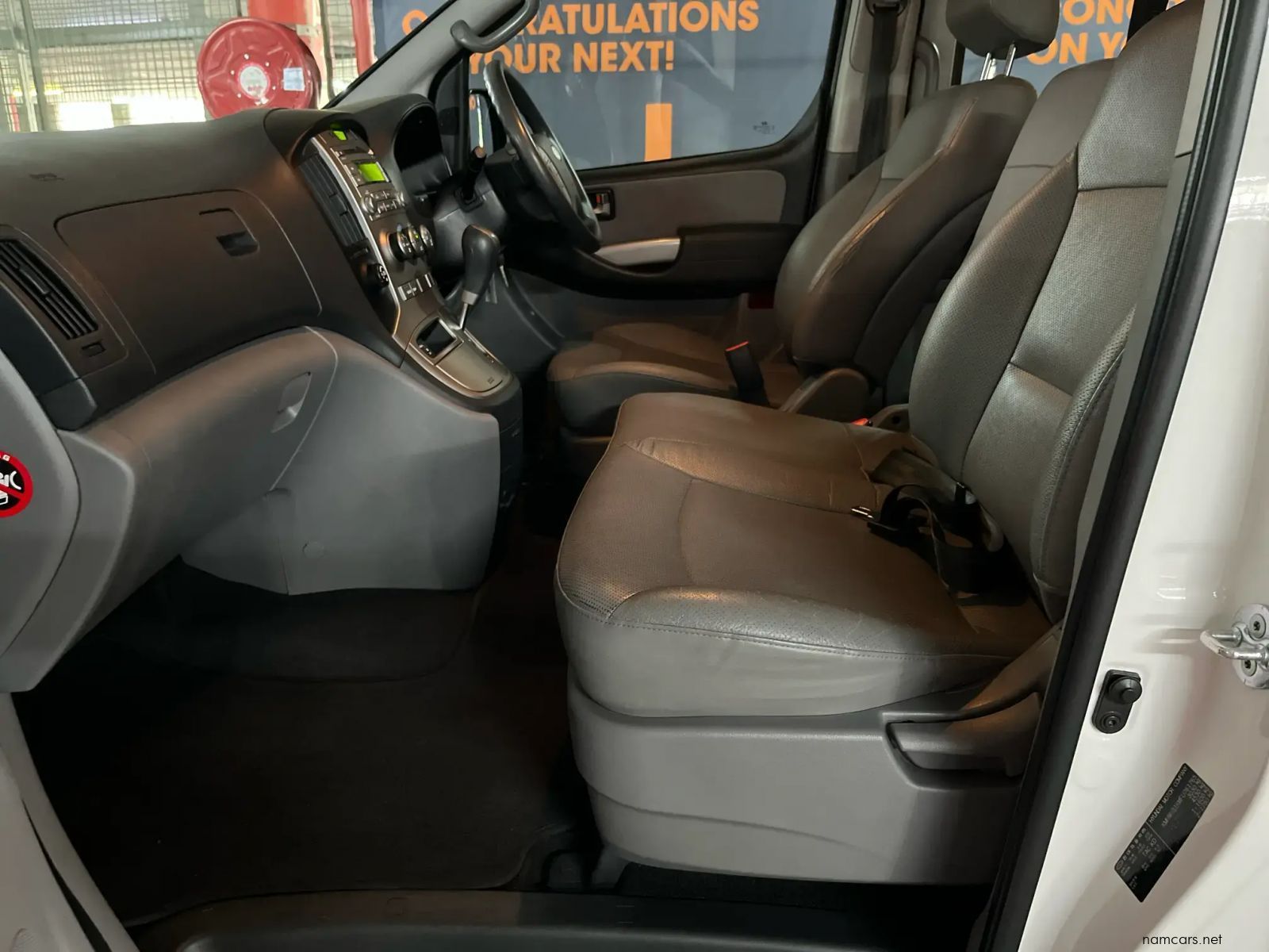 2015 Hyundai H-1 2.5 CRDi (vgt) Wagon Auto photo