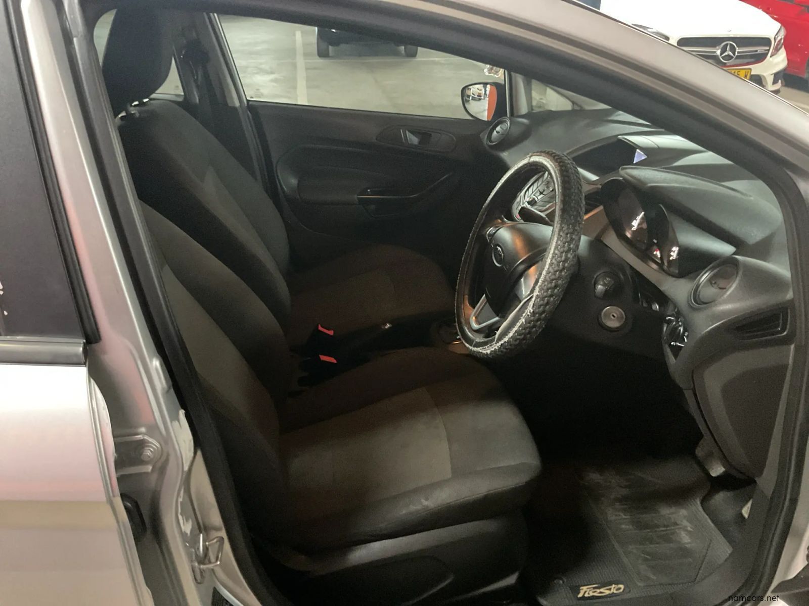 2016 Ford Fiesta 1.0 EcoBoost Ambiente Powershift 5-Door photo