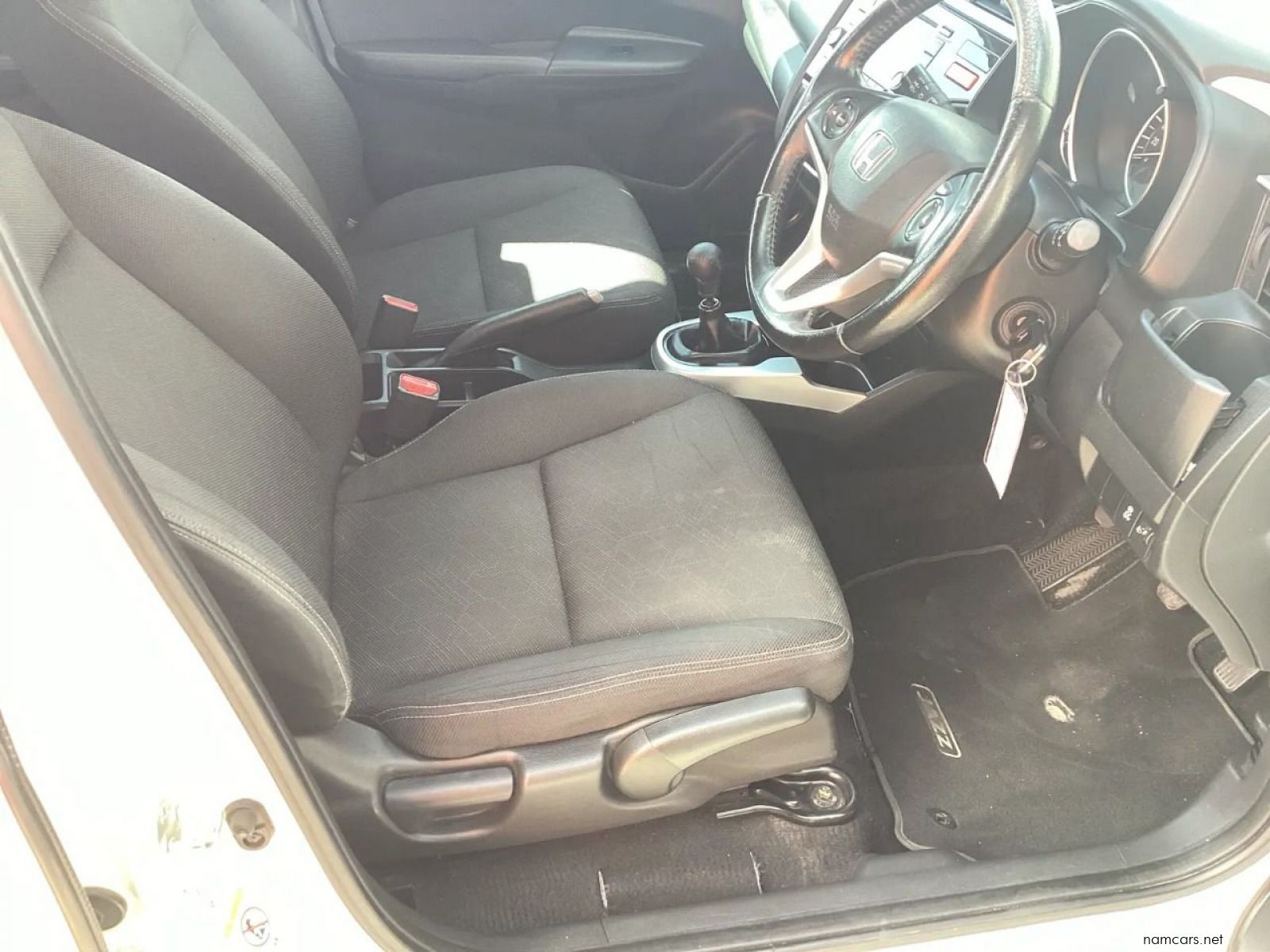 2015 Honda Jazz 1.5 Elegance photo