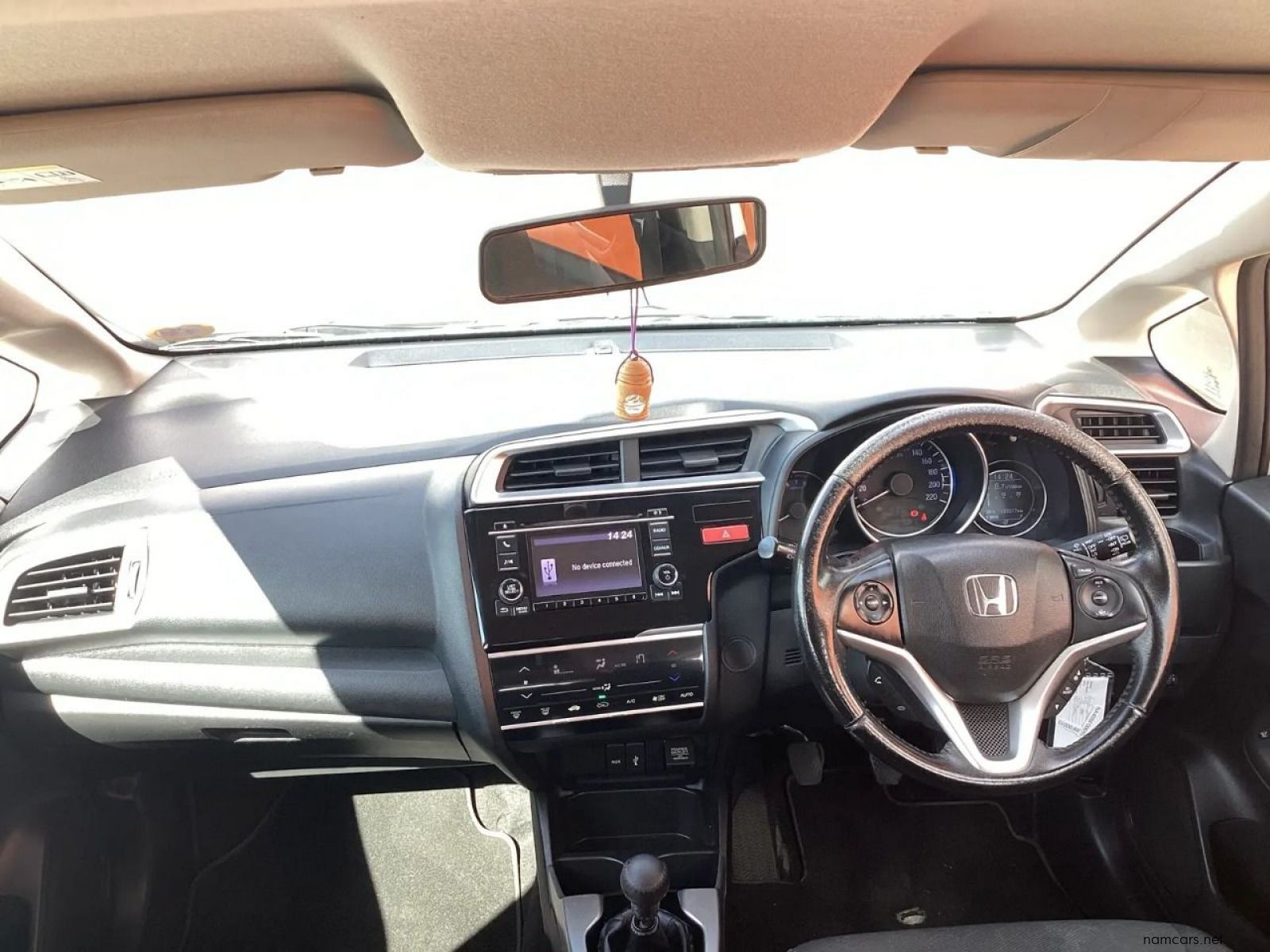 2015 Honda Jazz 1.5 Elegance photo