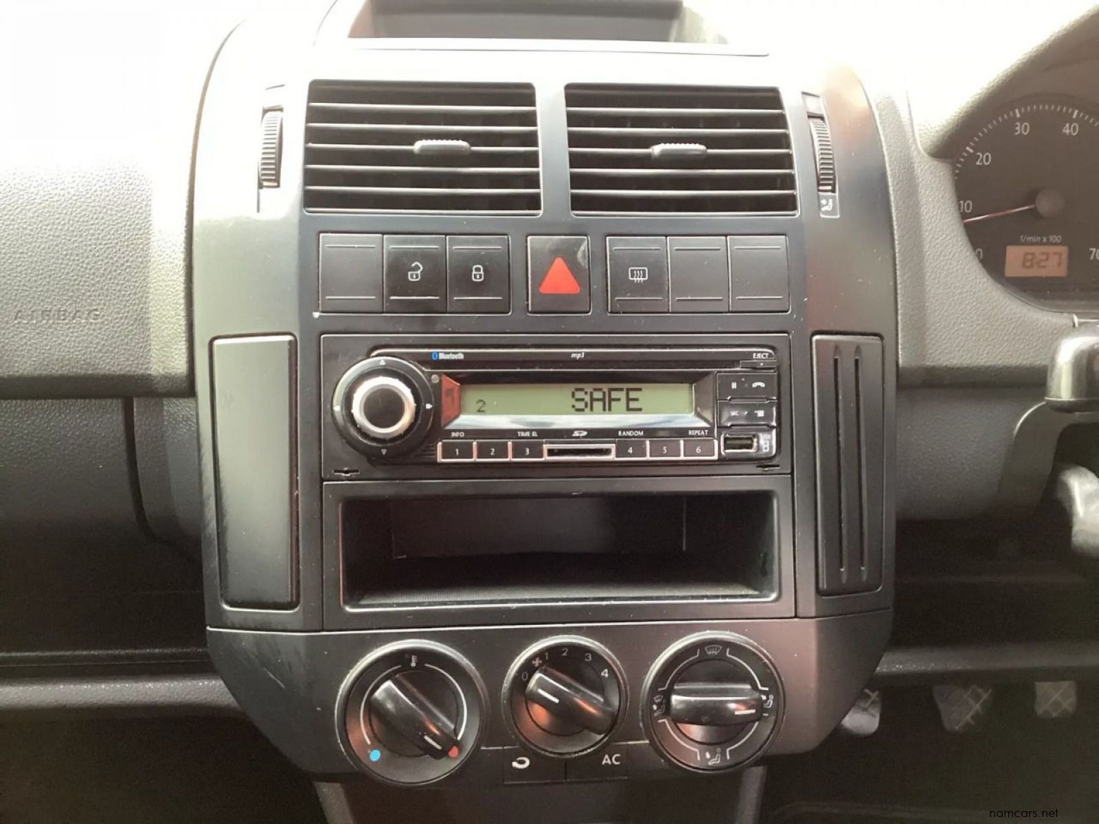 2012 Volkswagen Polo Vivo 1.6 Trendline photo