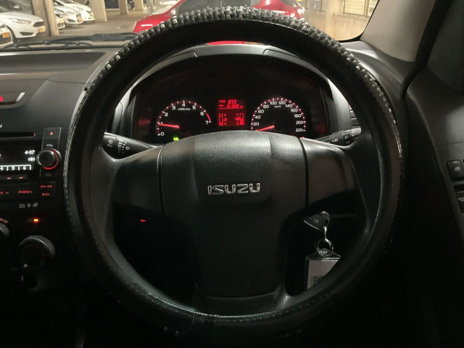 2016 Isuzu KB 240i LE Pick Up Double Cab photo