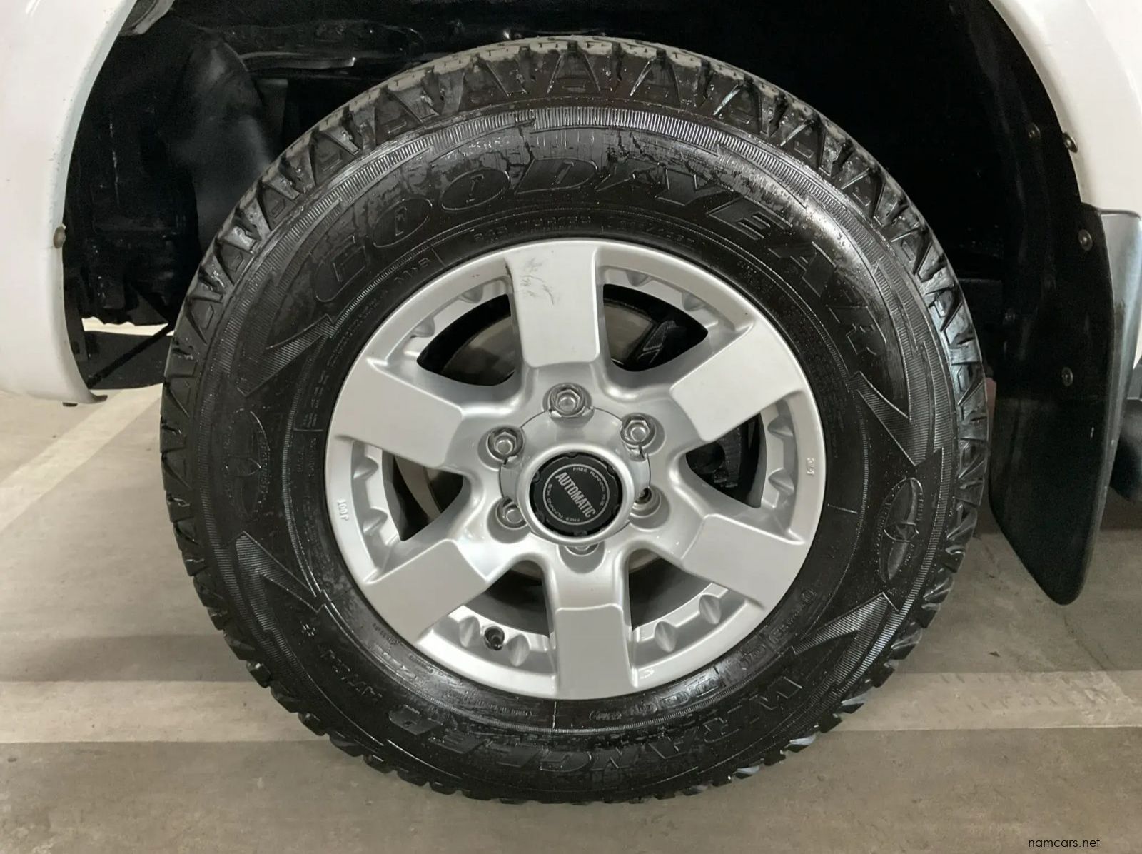 2019 Nissan Hardbody Np300 2.5 TDI 4x4 Pick Up Double Cab pictures