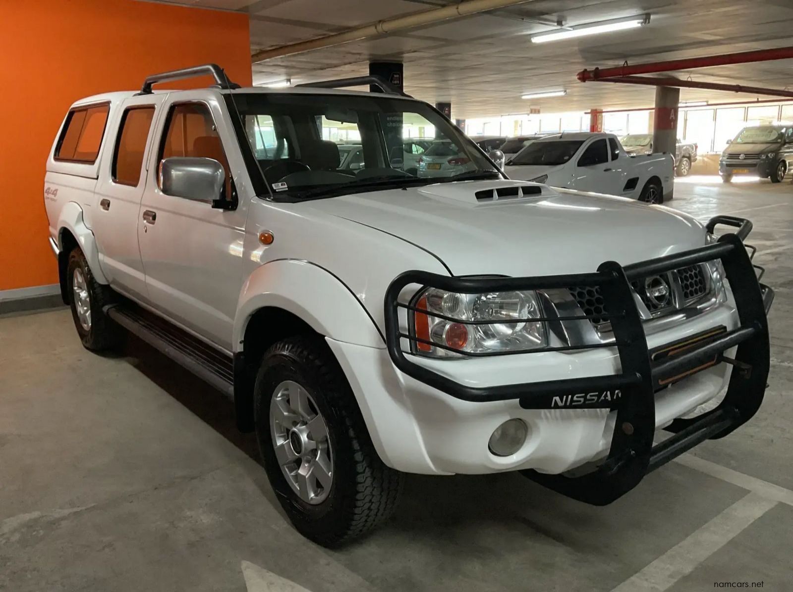2019 Nissan Hardbody Np300 2.5 TDI 4x4 Pick Up Double Cab pictures
