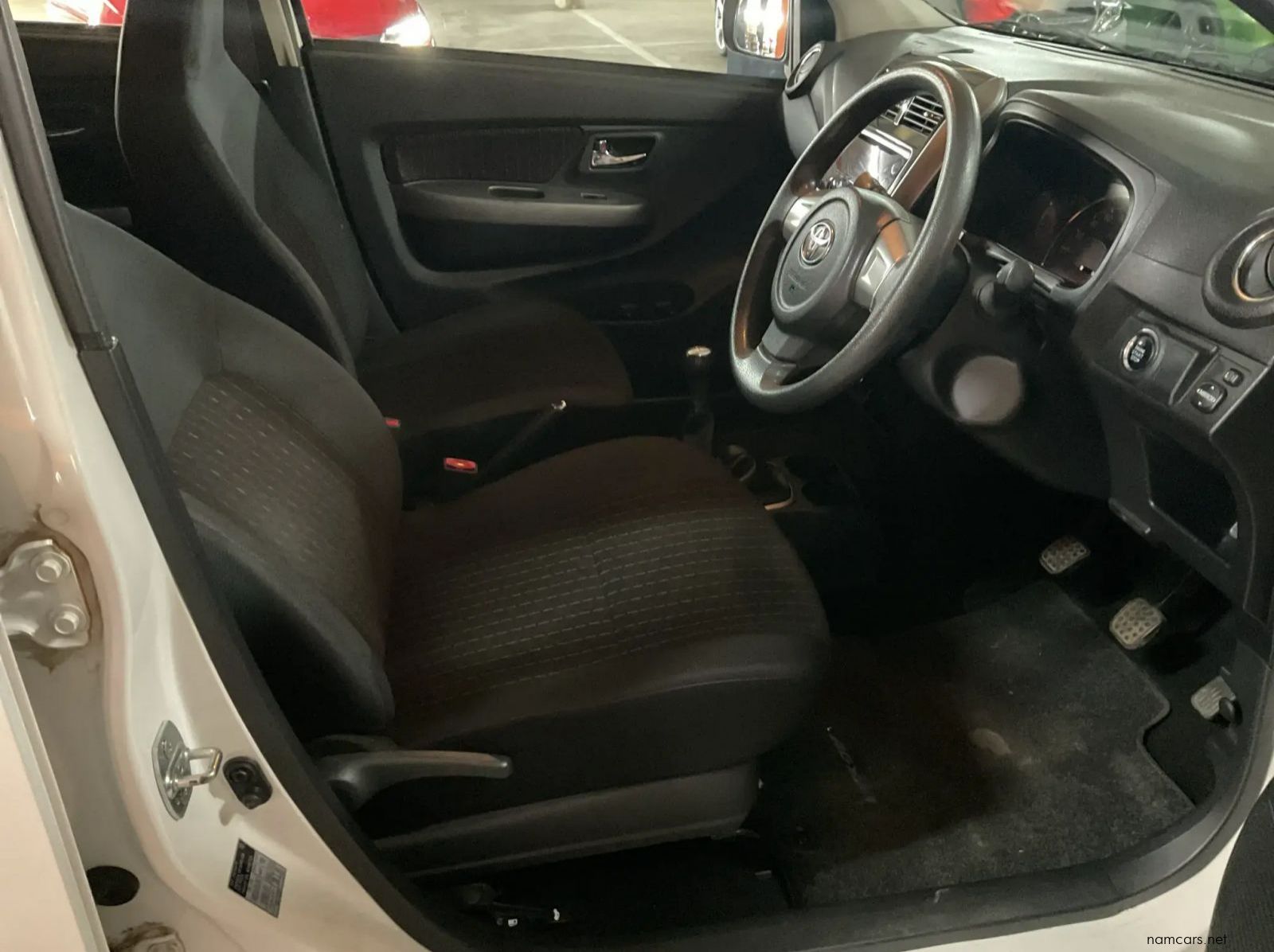 2021 Toyota Agya 1.0 pictures