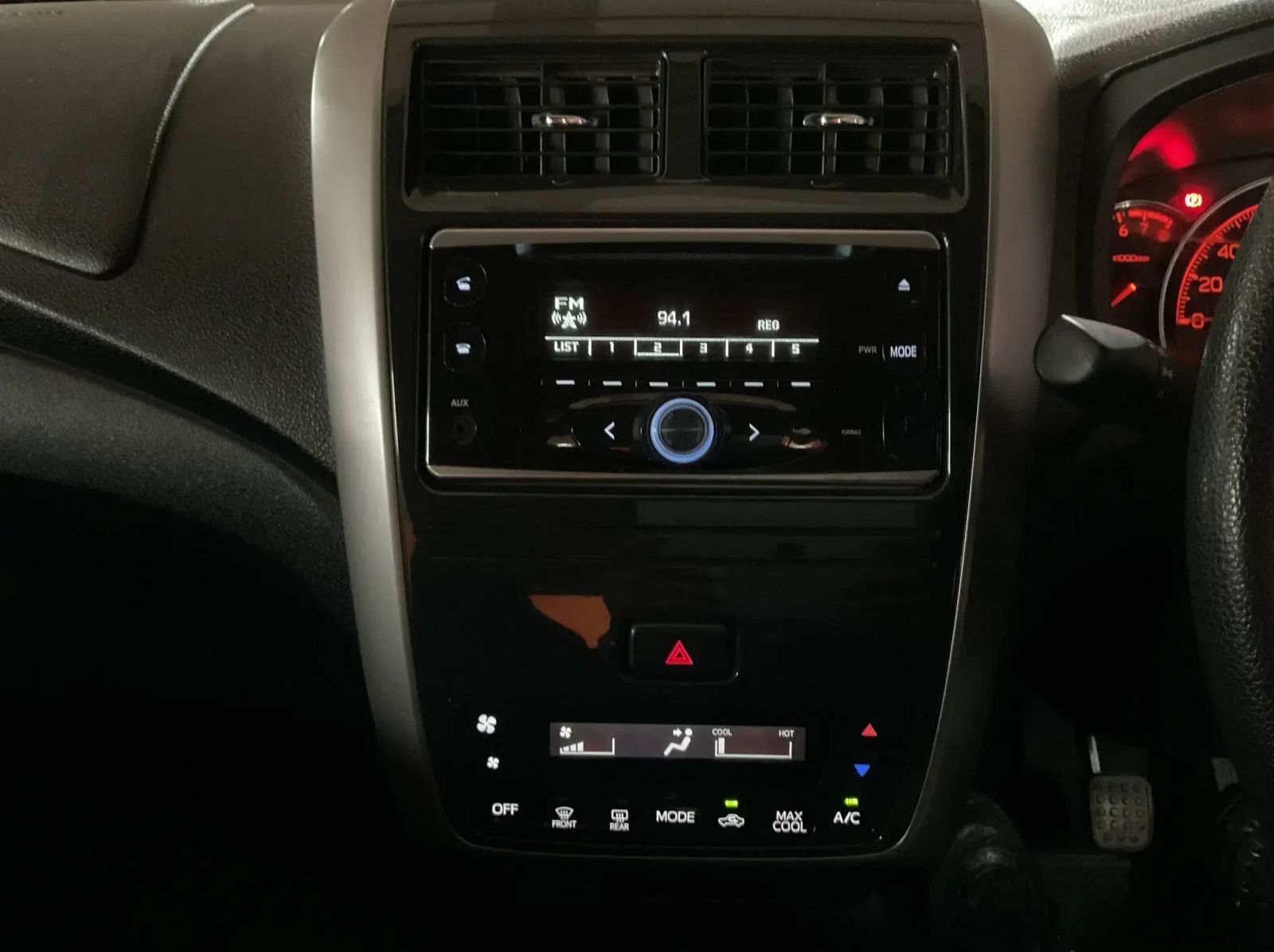 2021 Toyota Agya 1.0 pictures