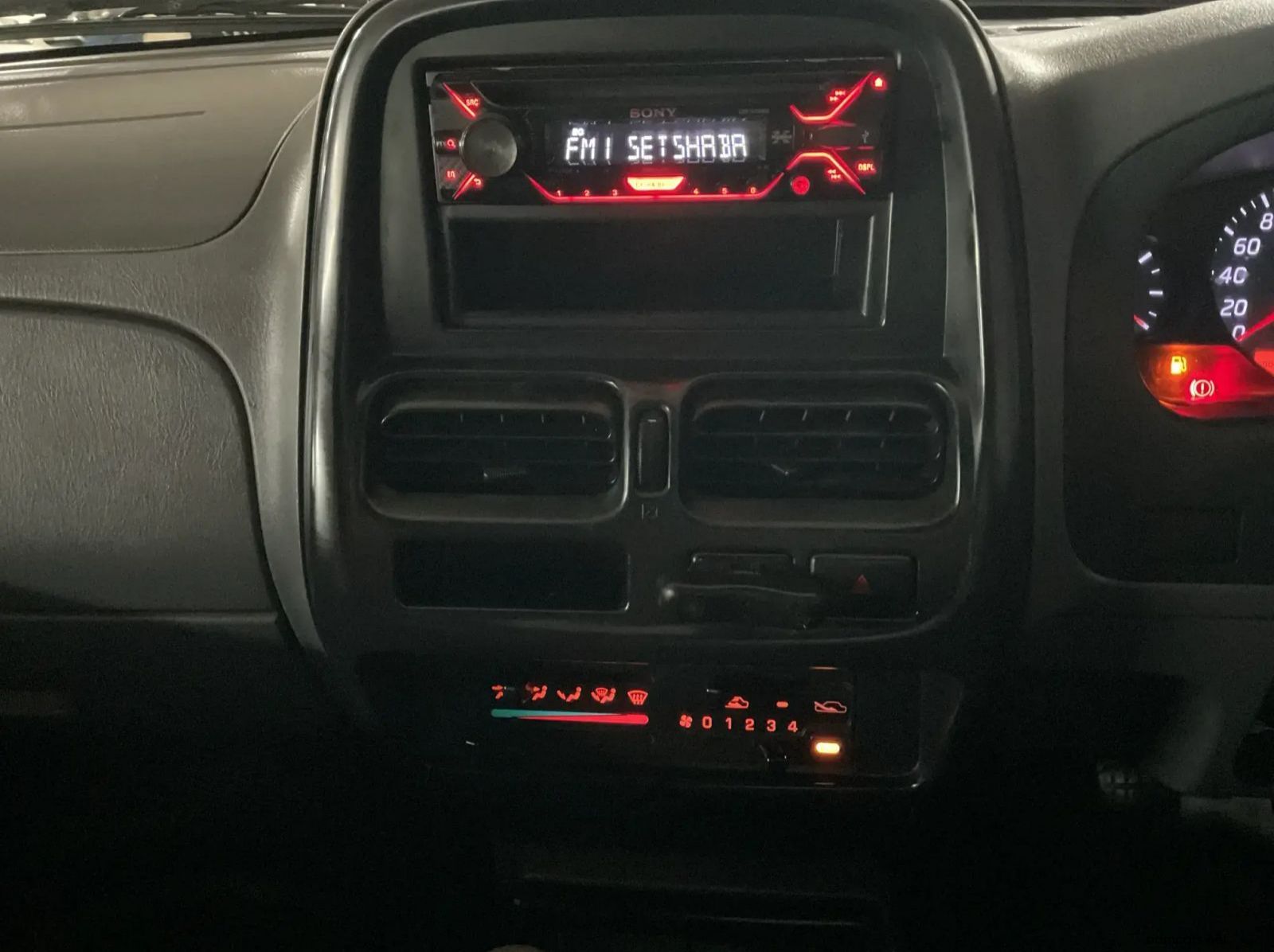 2019 Nissan Hardbody Np300 2.5 TDI 4x4 Pick Up Double Cab pictures