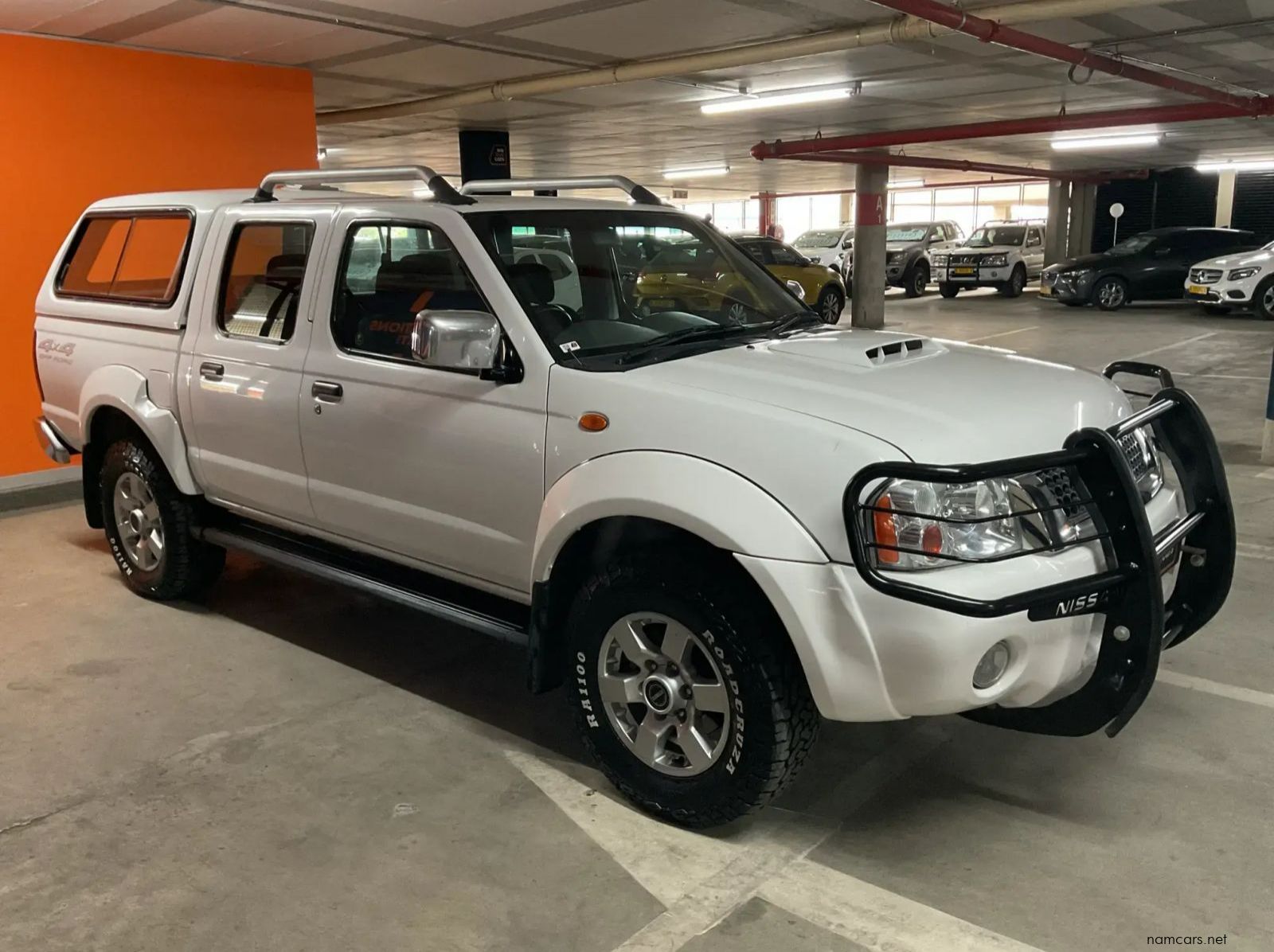2019 Nissan Hardbody Np300 2.5 TDI 4x4 Pick Up Double Cab pictures