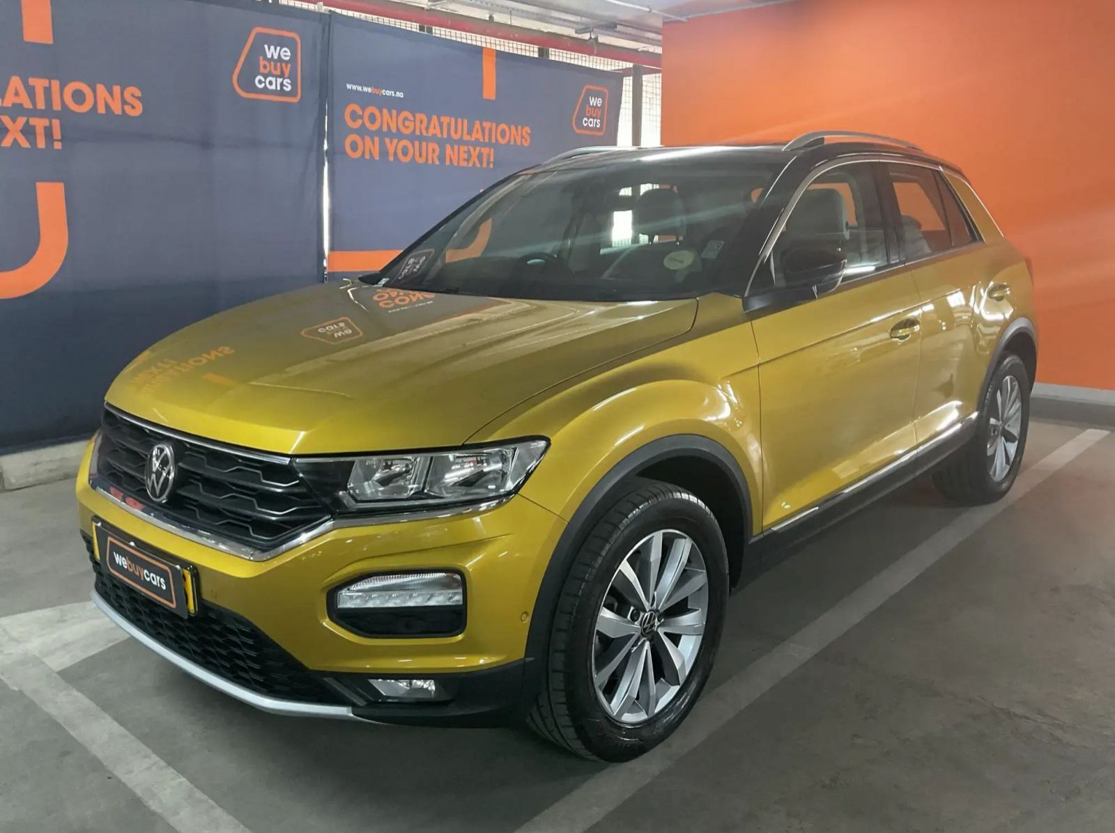 Used Volkswagen T-ROC 2.0 TSI Design 4mot DSG  for sale in Windhoek, Namibia
