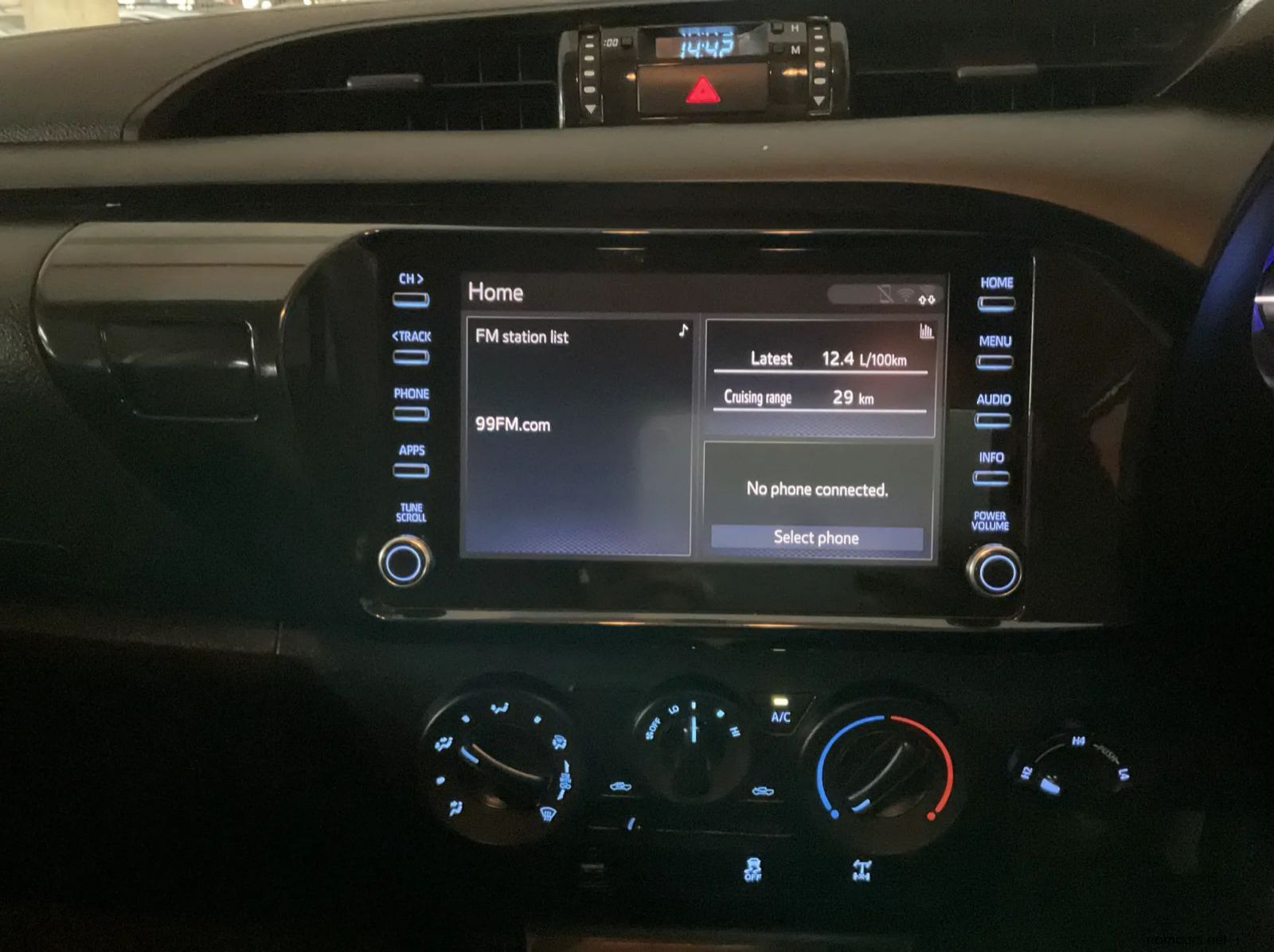 2020 Toyota Hilux 2.4 Gd-6 Raider 4x4 Auto Pick Up Double Cab pictures