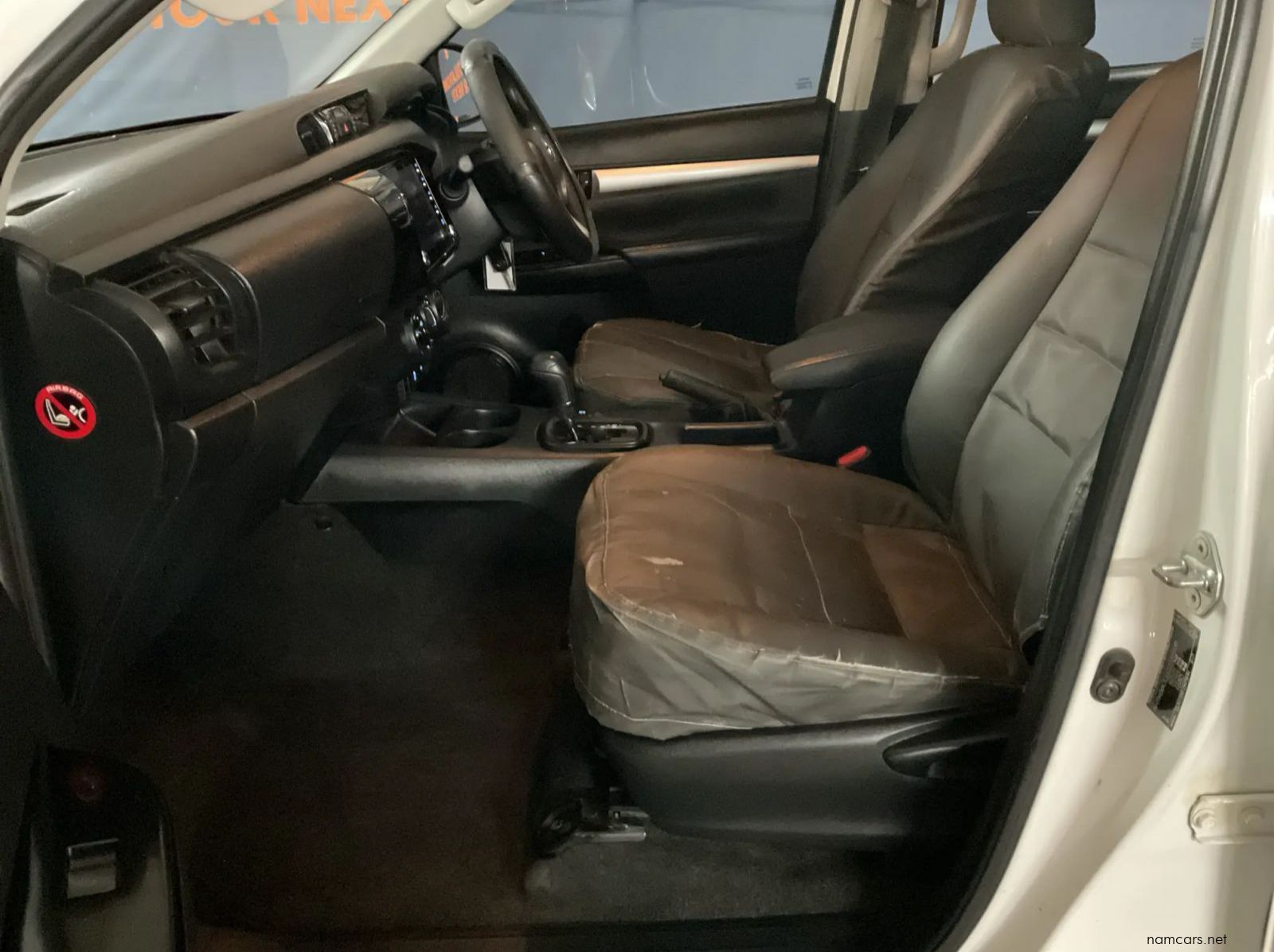 2020 Toyota Hilux 2.4 Gd-6 Raider 4x4 Auto Pick Up Double Cab pictures