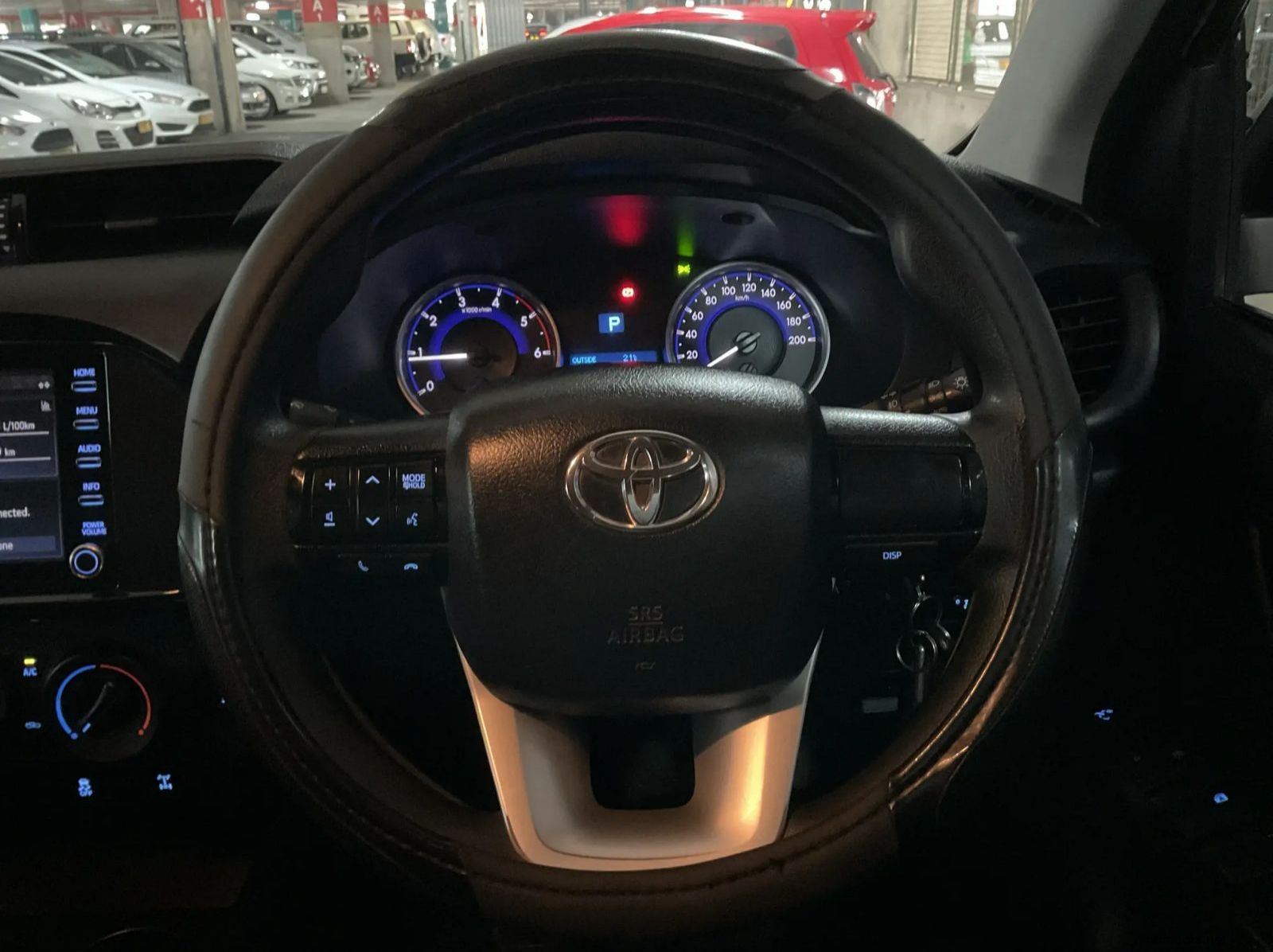 2020 Toyota Hilux 2.4 Gd-6 Raider 4x4 Auto Pick Up Double Cab pictures