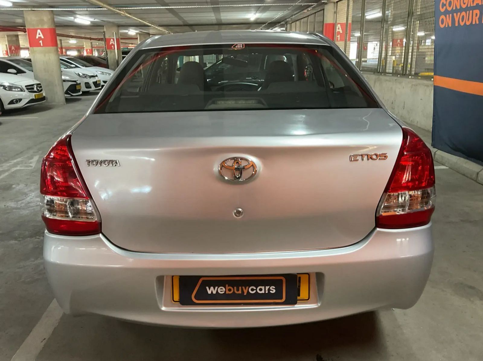 2015 Toyota Etios 1.5 XI pictures