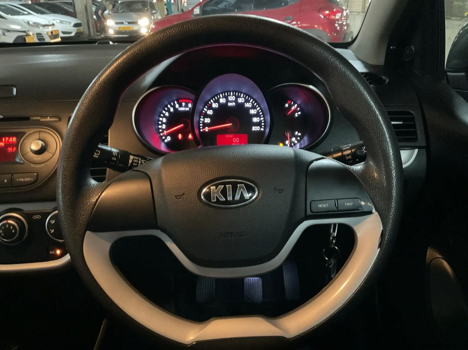 2016 Kia Picanto 1.0 LX pictures
