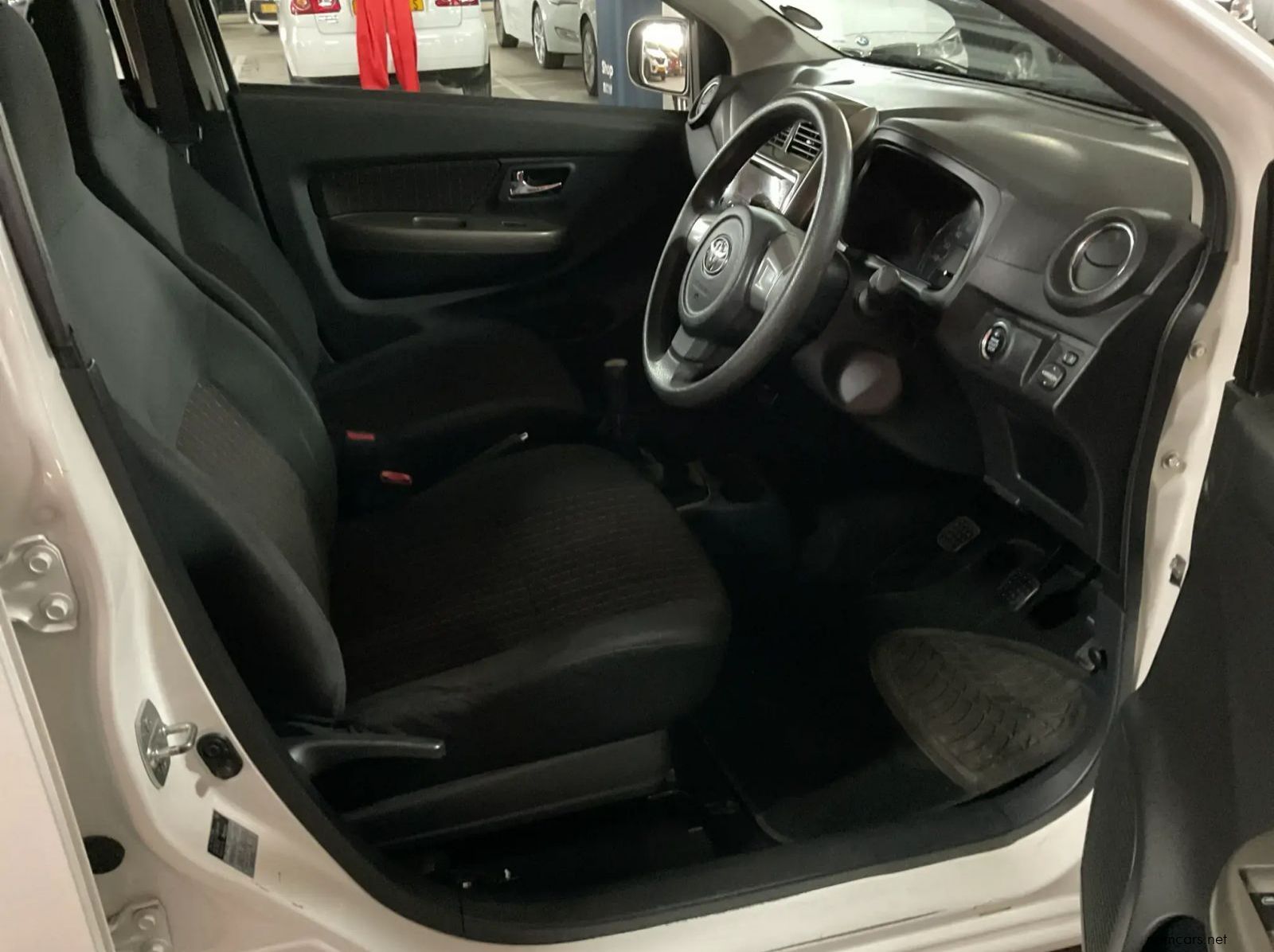 2021 Toyota Agya 1.0 pictures