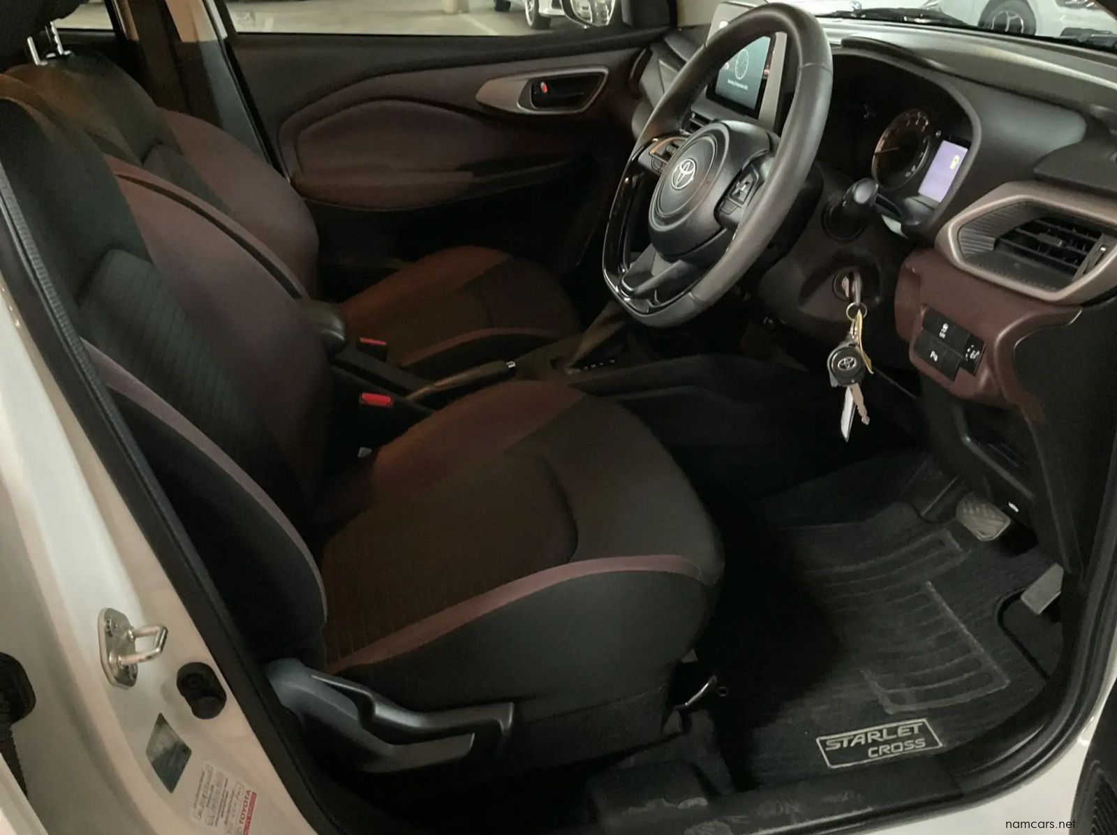 2024 Toyota Starlet Cross 1.5xs Auto pictures