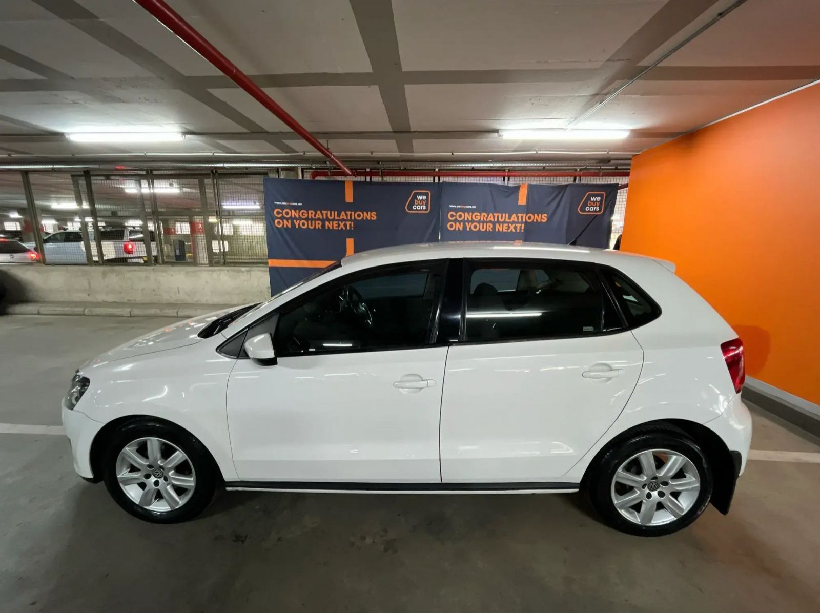 2013 Volkswagen Polo 1.4 Comfortline 5-Door pictures
