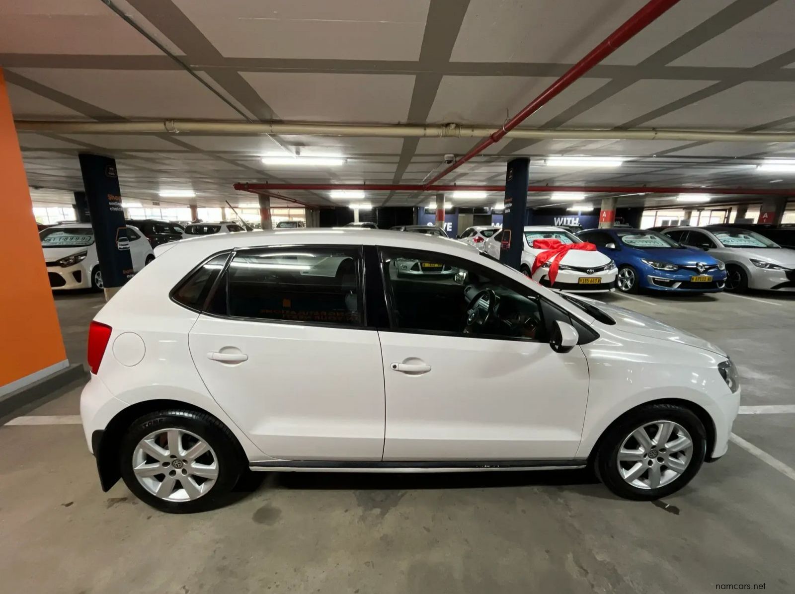 2013 Volkswagen Polo 1.4 Comfortline 5-Door pictures