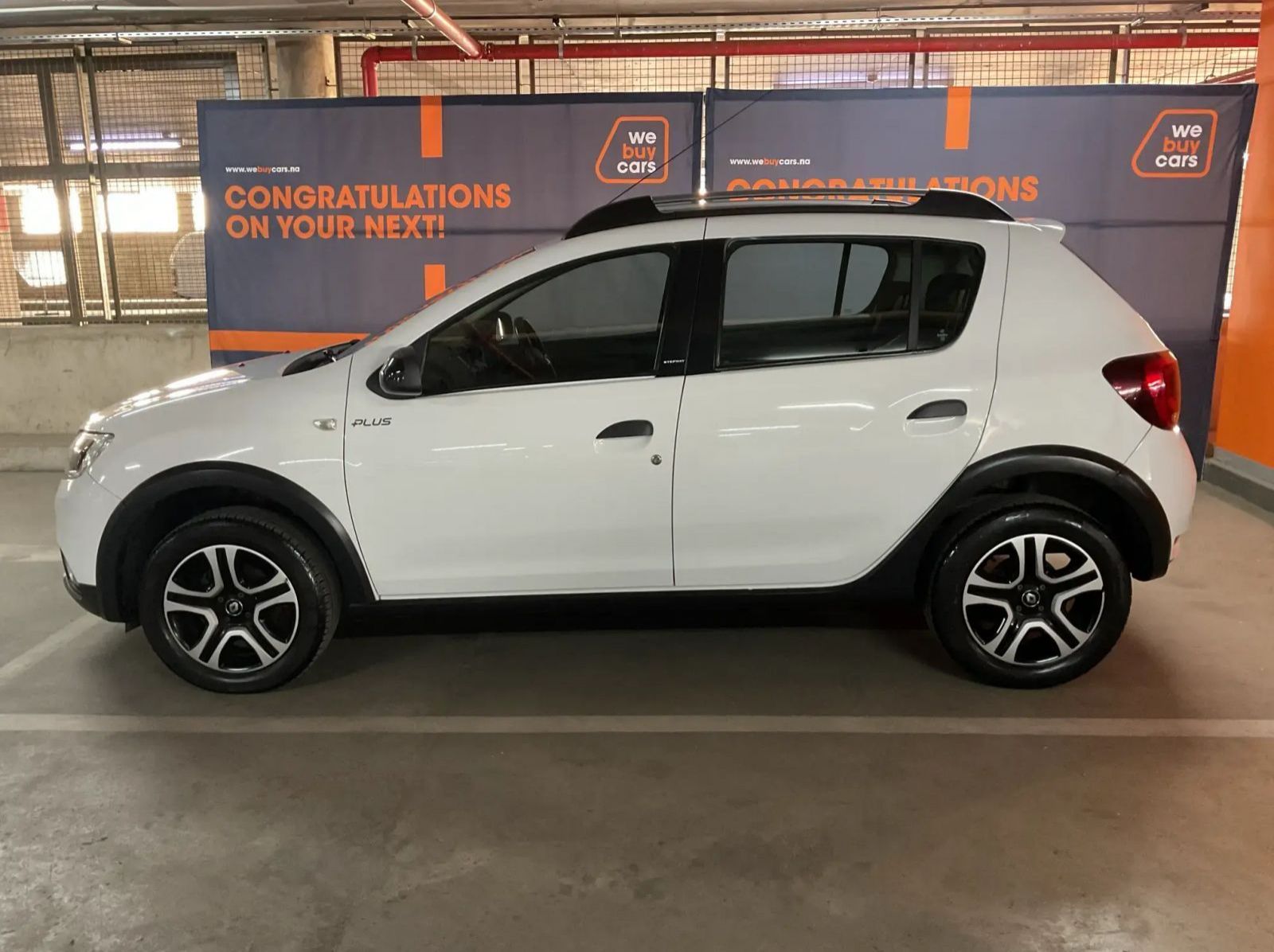 2018 Renault Sandero 900t Stepway Plus/techroad pictures