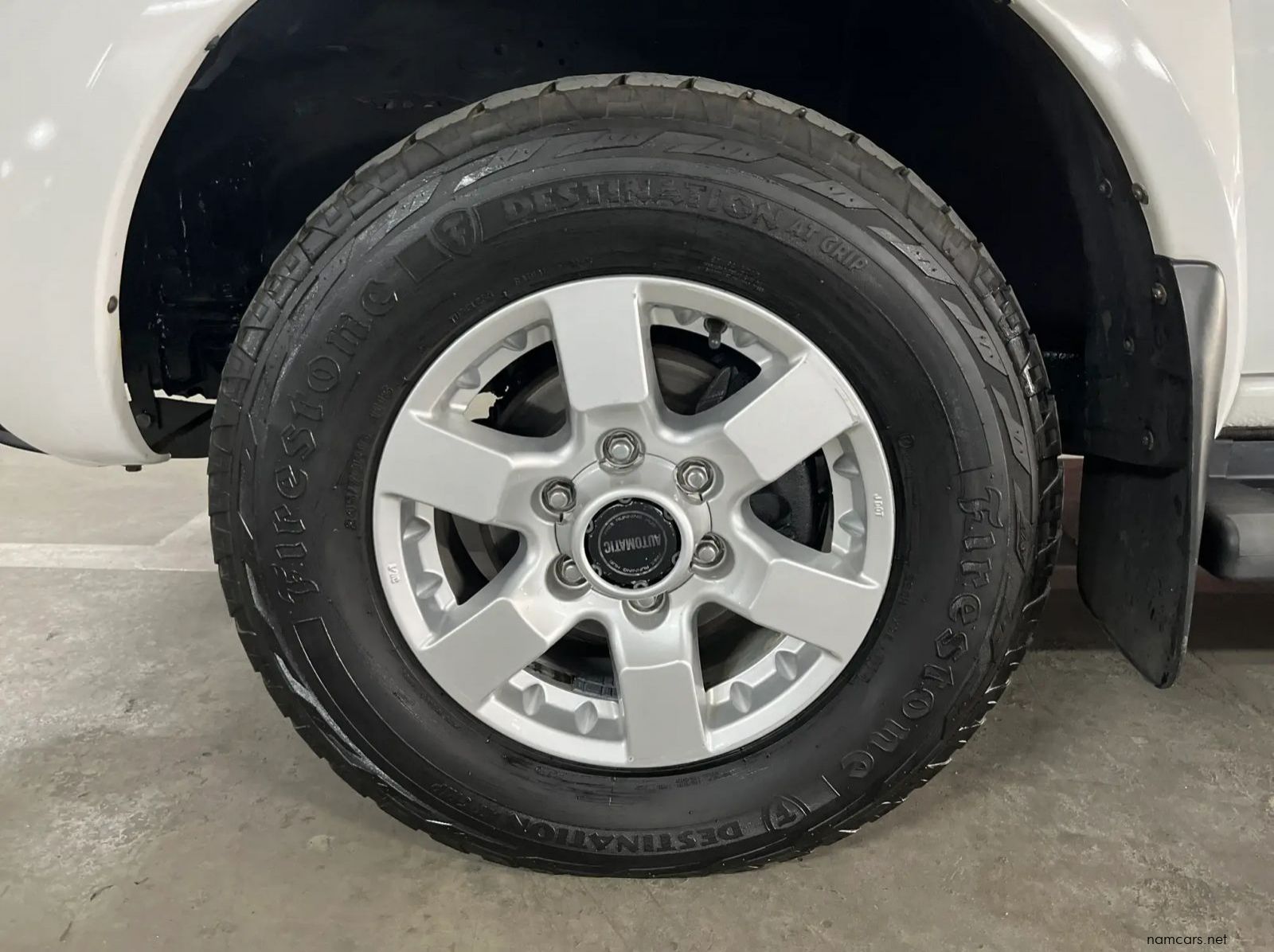 2019 Nissan Hardbody Np300 2.5 TDI 4x4 Pick Up Double Cab pictures