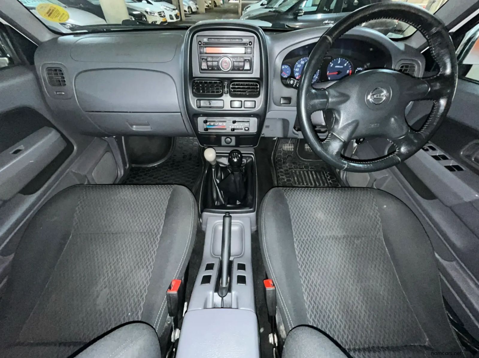 2019 Nissan Hardbody Np300 2.5 TDI 4x4 Pick Up Double Cab pictures