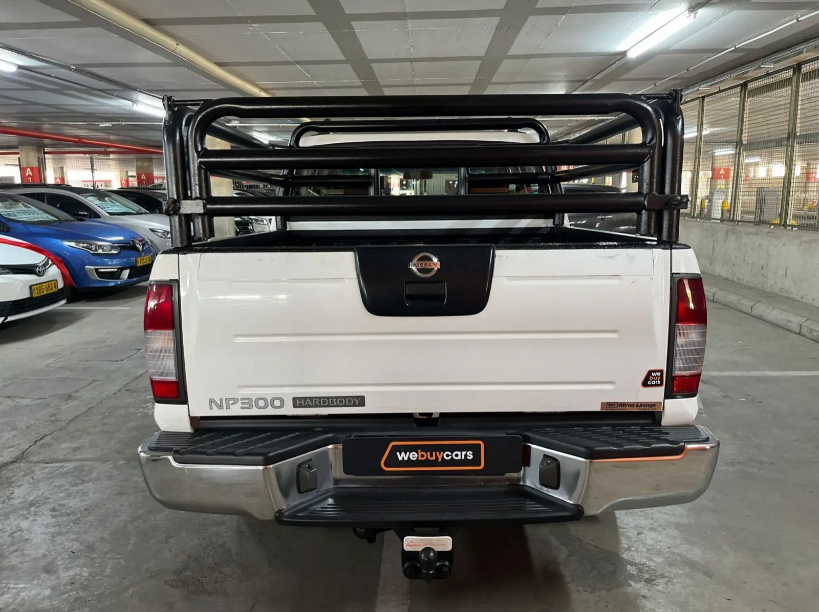 2019 Nissan Hardbody Np300 2.5 TDI 4x4 Pick Up Double Cab pictures