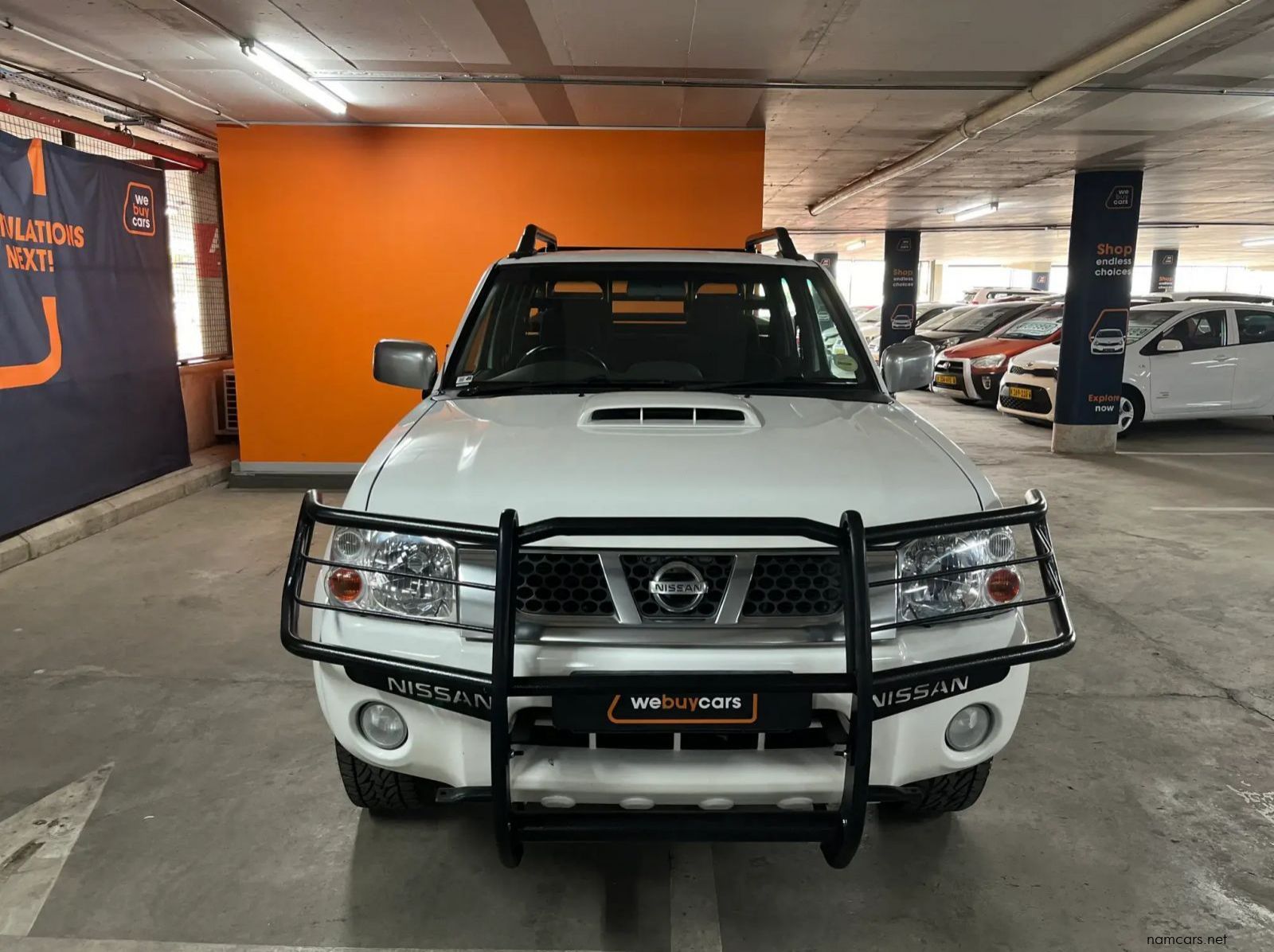 2019 Nissan Hardbody Np300 2.5 TDI 4x4 Pick Up Double Cab pictures