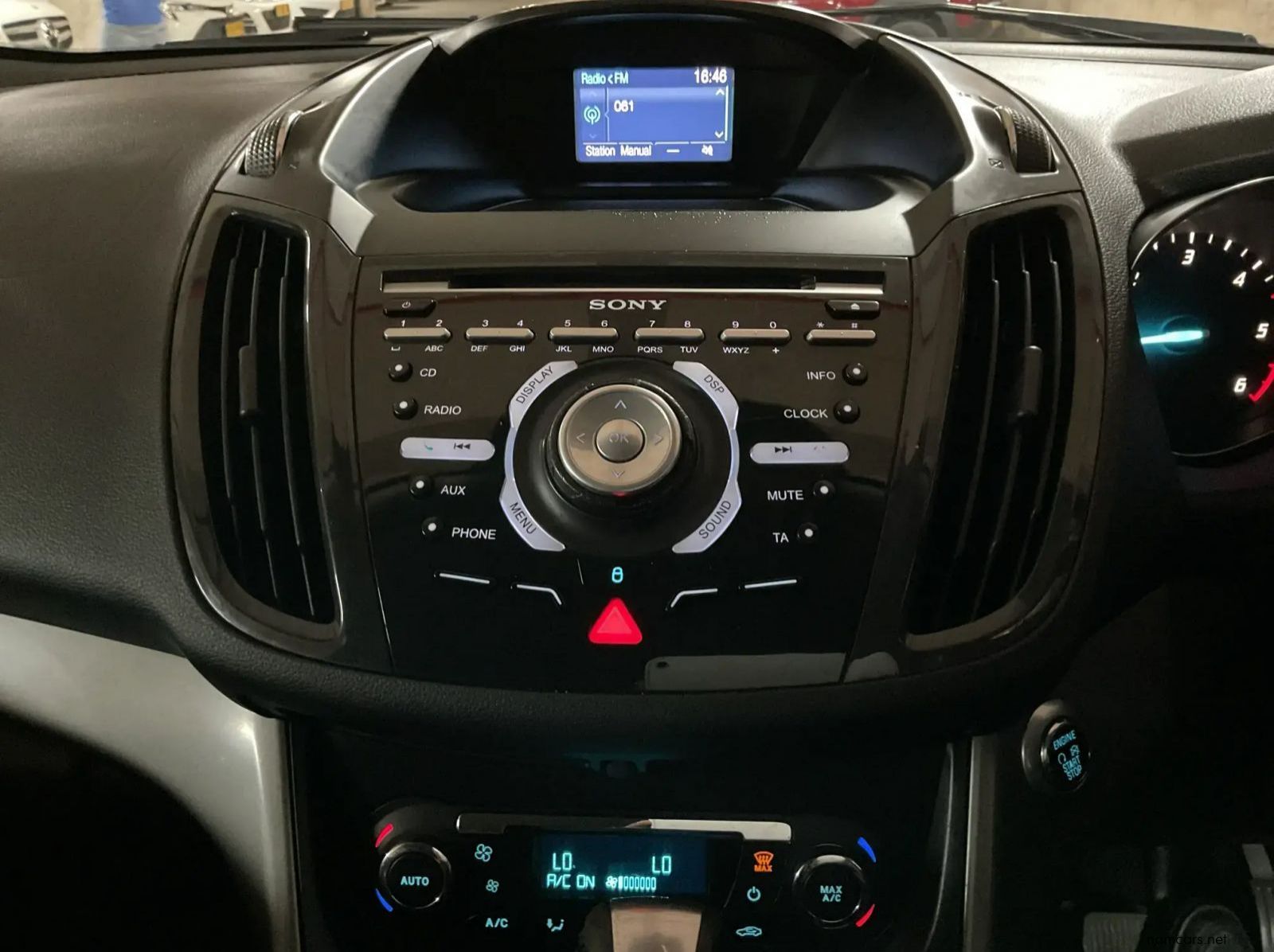 2015 Ford Kuga 2.0 TDCi Titanium AWD Powershift pictures