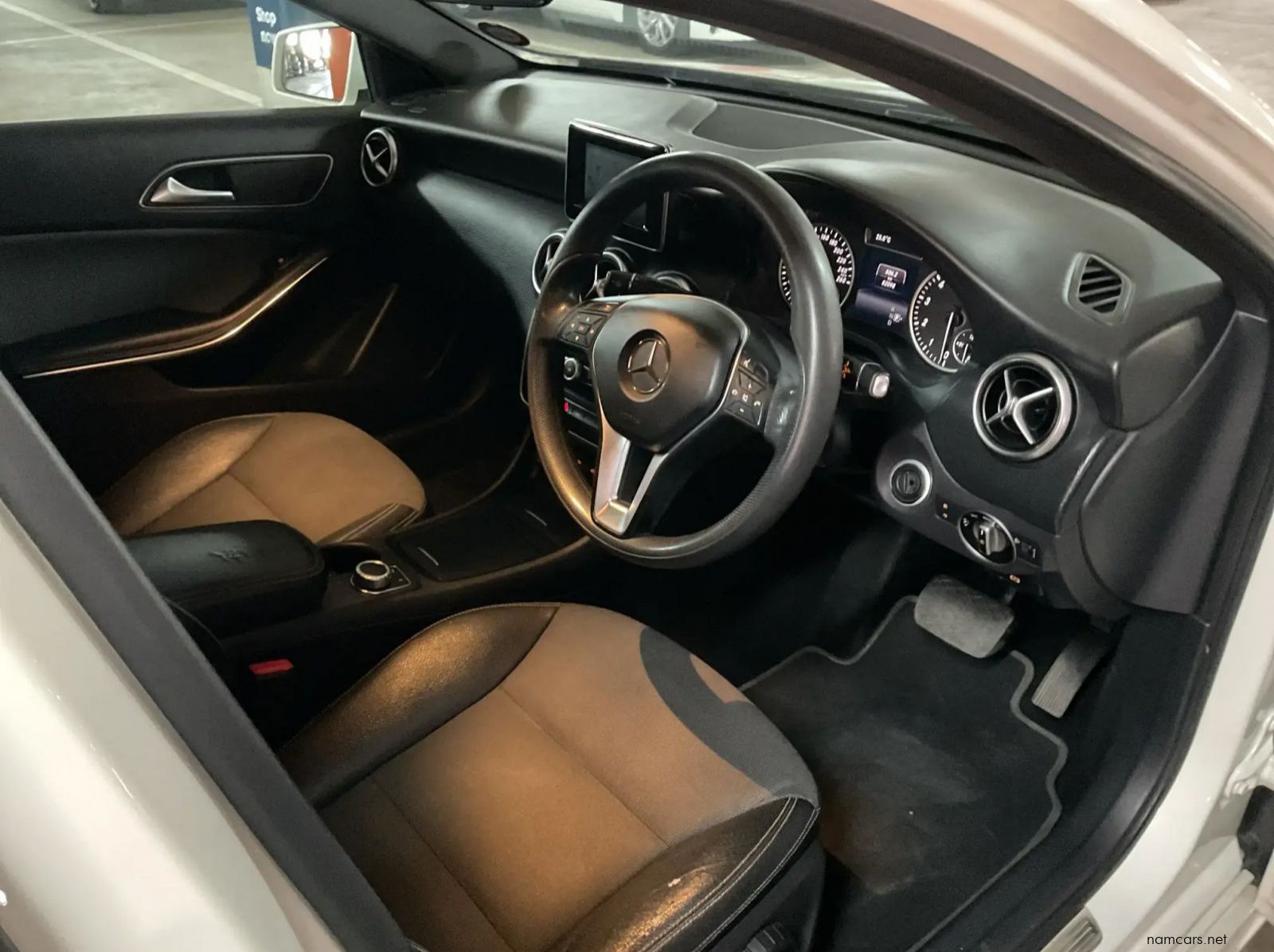2015 Mercedes-Benz A Class A 180 BE Auto pictures