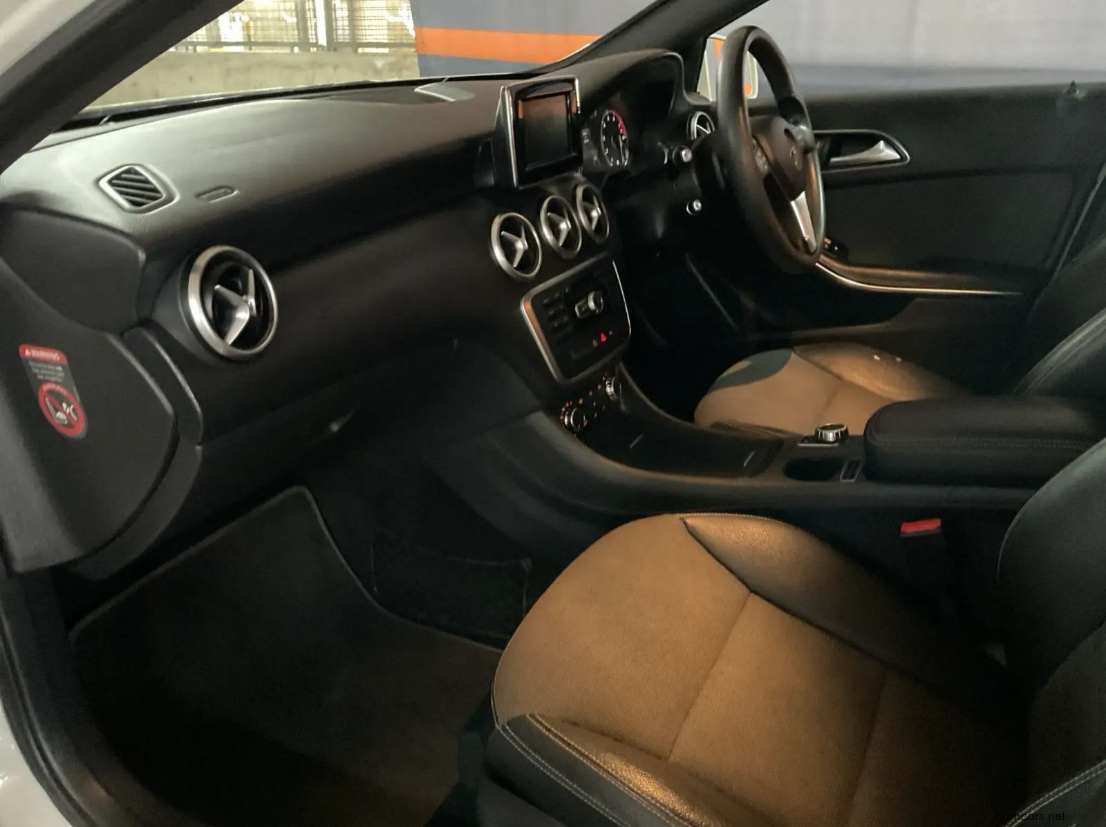 2015 Mercedes-Benz A Class A 180 BE Auto pictures