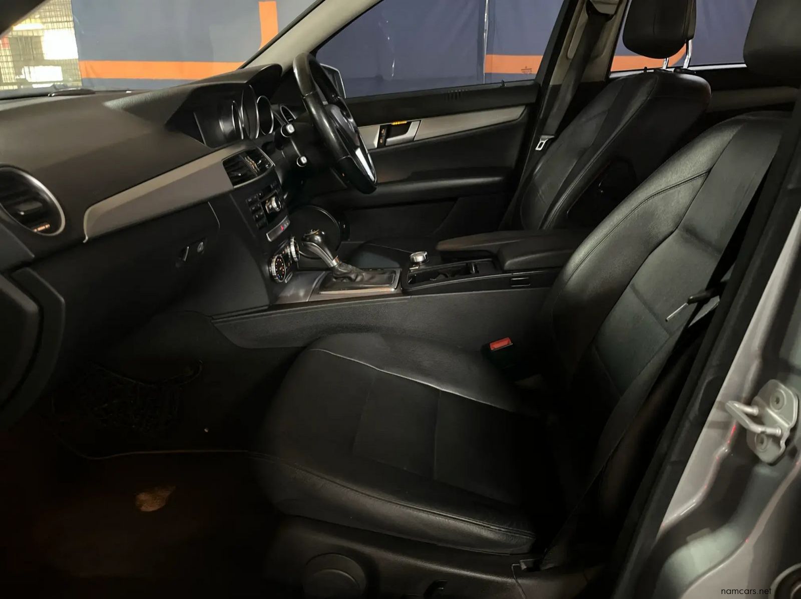 2013 Mercedes-Benz C Class Sedan C250 BE Avantgarde Auto pictures