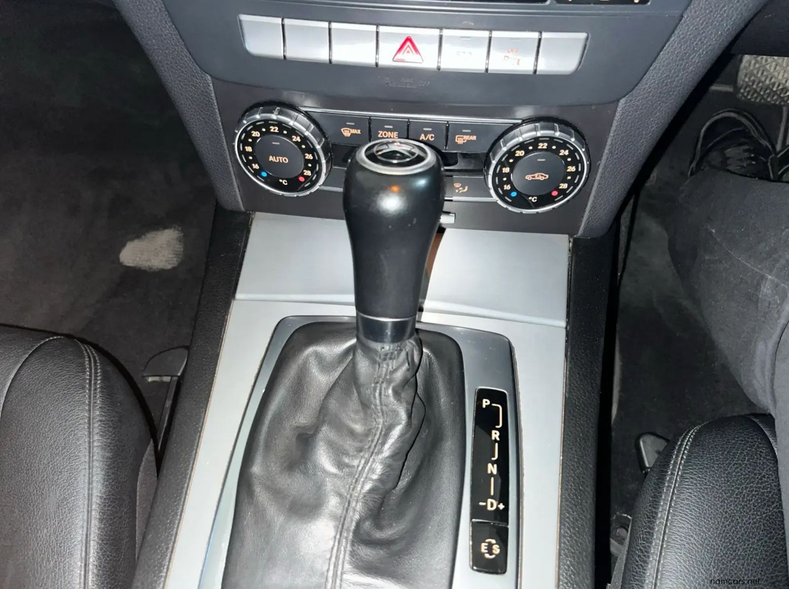 2013 Mercedes-Benz C Class Sedan C250 BE Avantgarde Auto pictures