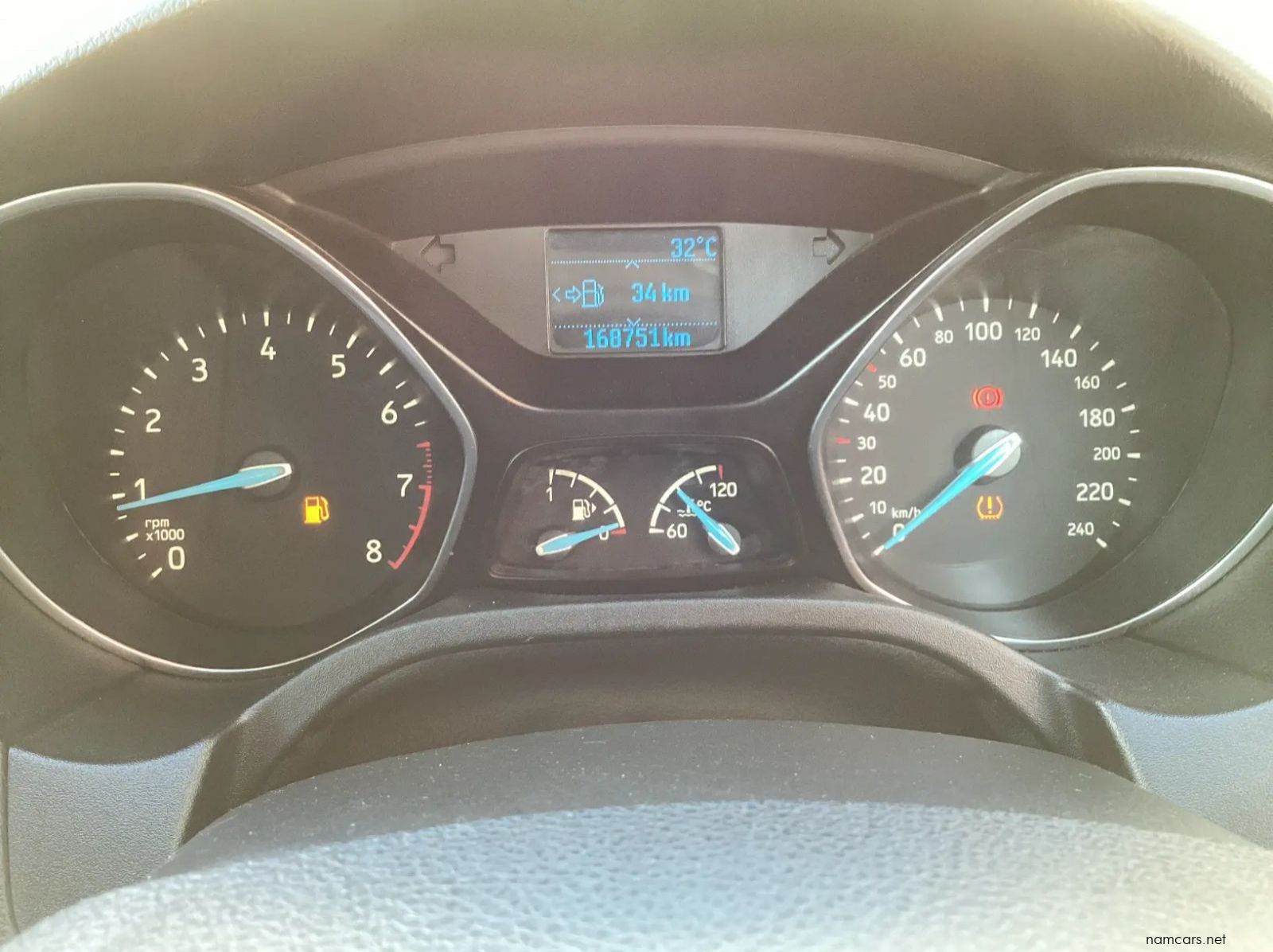 2016 Ford Ford Focus 1.0 EcoBoost Ambiente 5-Door pictures