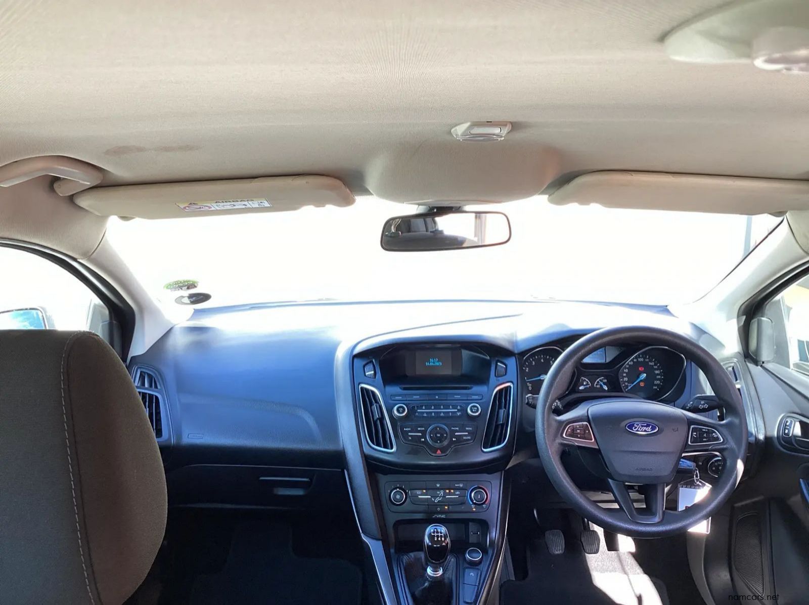 2016 Ford Ford Focus 1.0 EcoBoost Ambiente 5-Door pictures