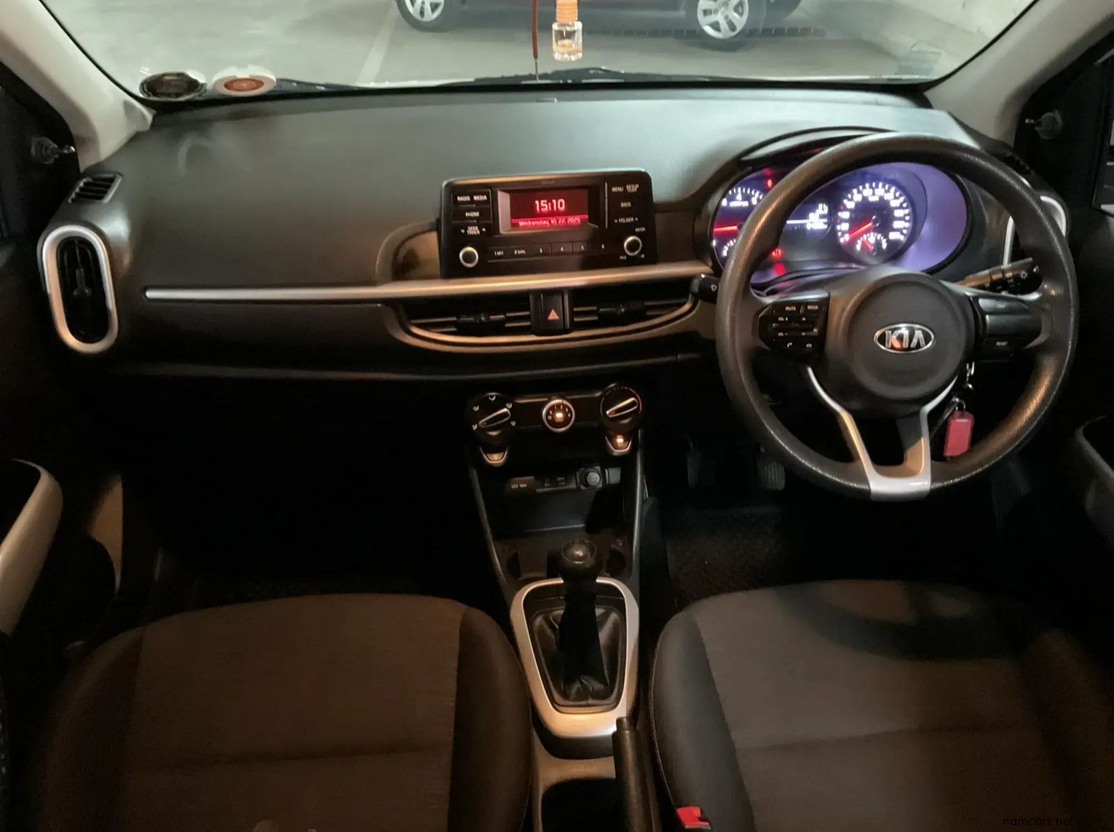 2018 Kia Picanto 1.0 Street pictures