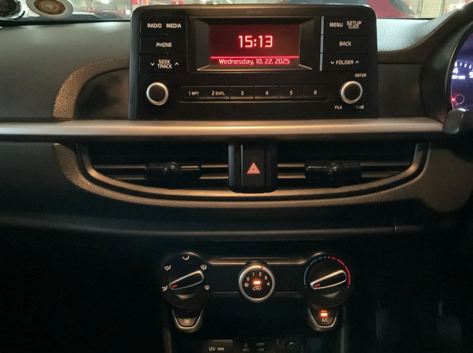 2018 Kia Picanto 1.0 Street pictures