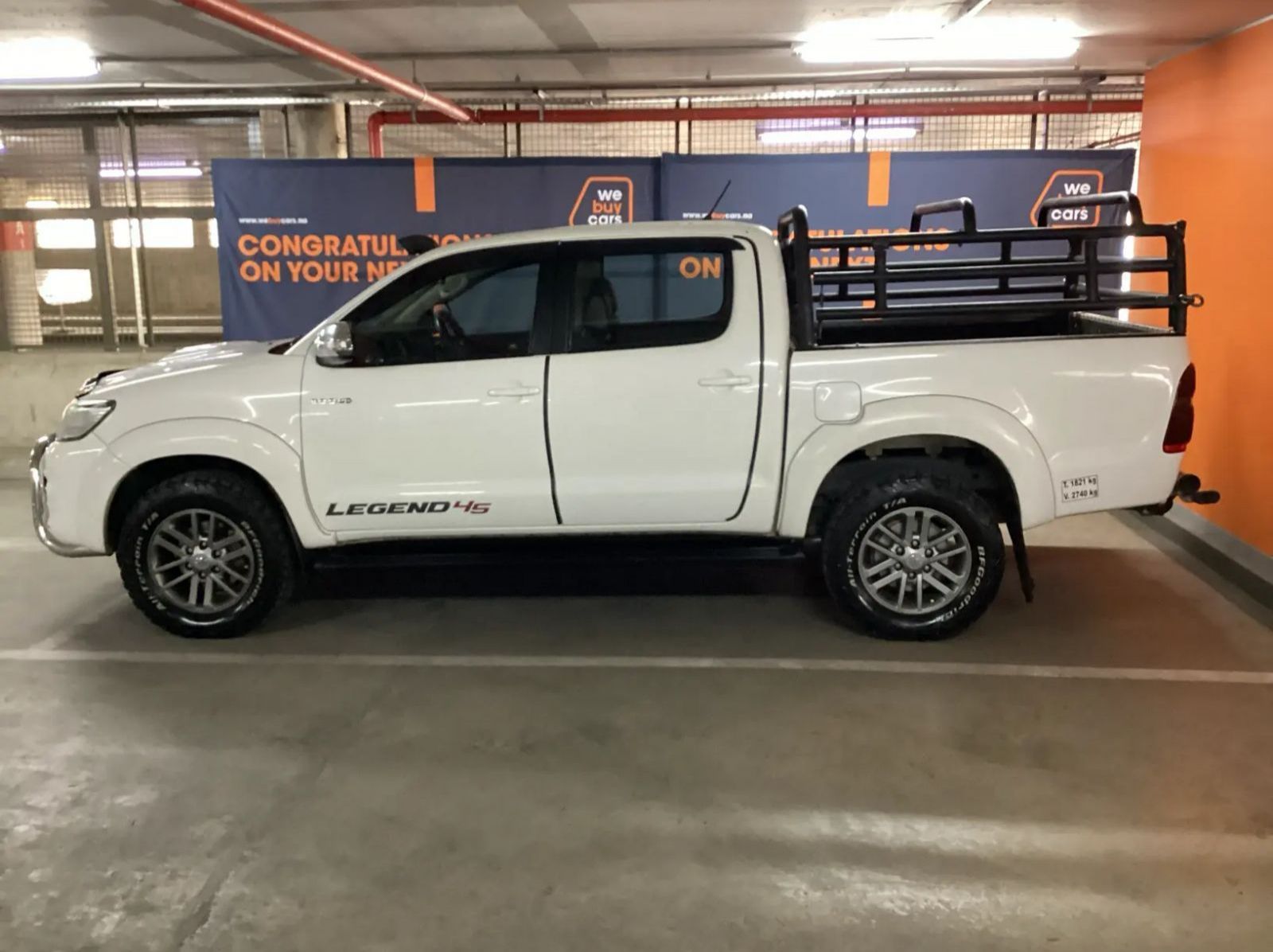 2015 Toyota Hilux 3.0 D-4d Legend 45 4x4 Pick Up Double Cab pictures