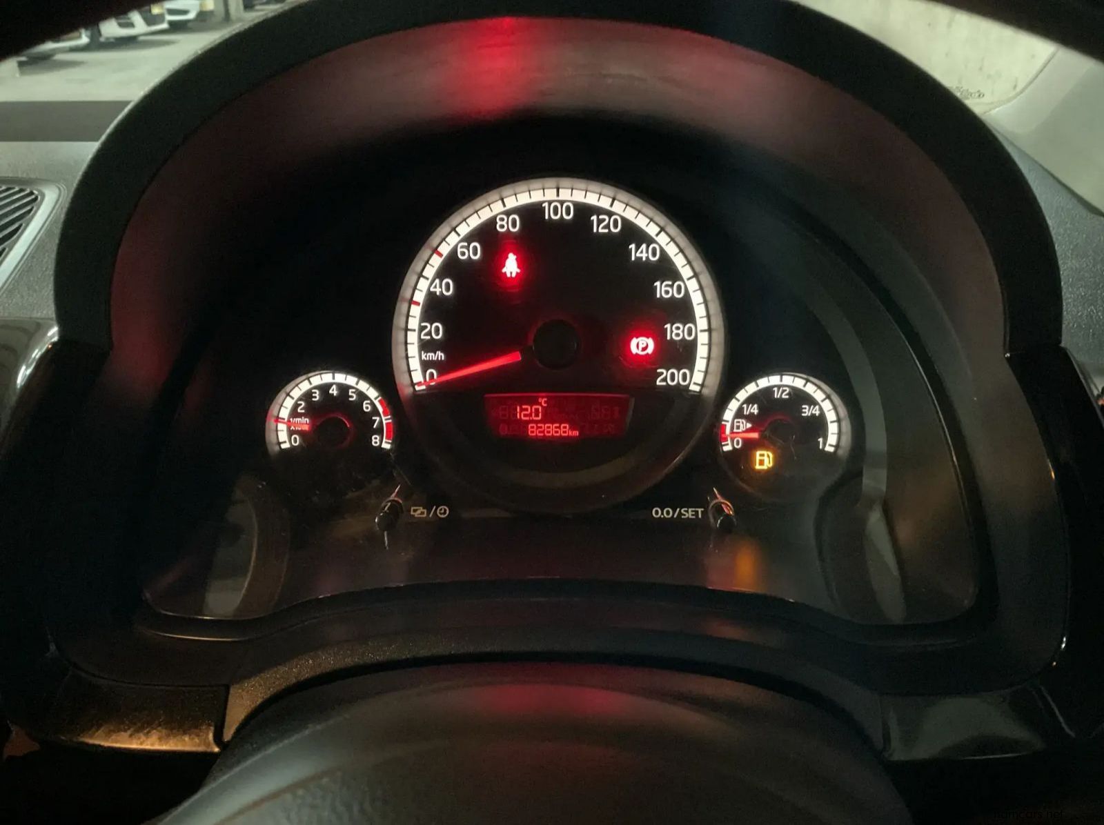 2015 Volkswagen Up Move UP! 1.0 3-Door pictures