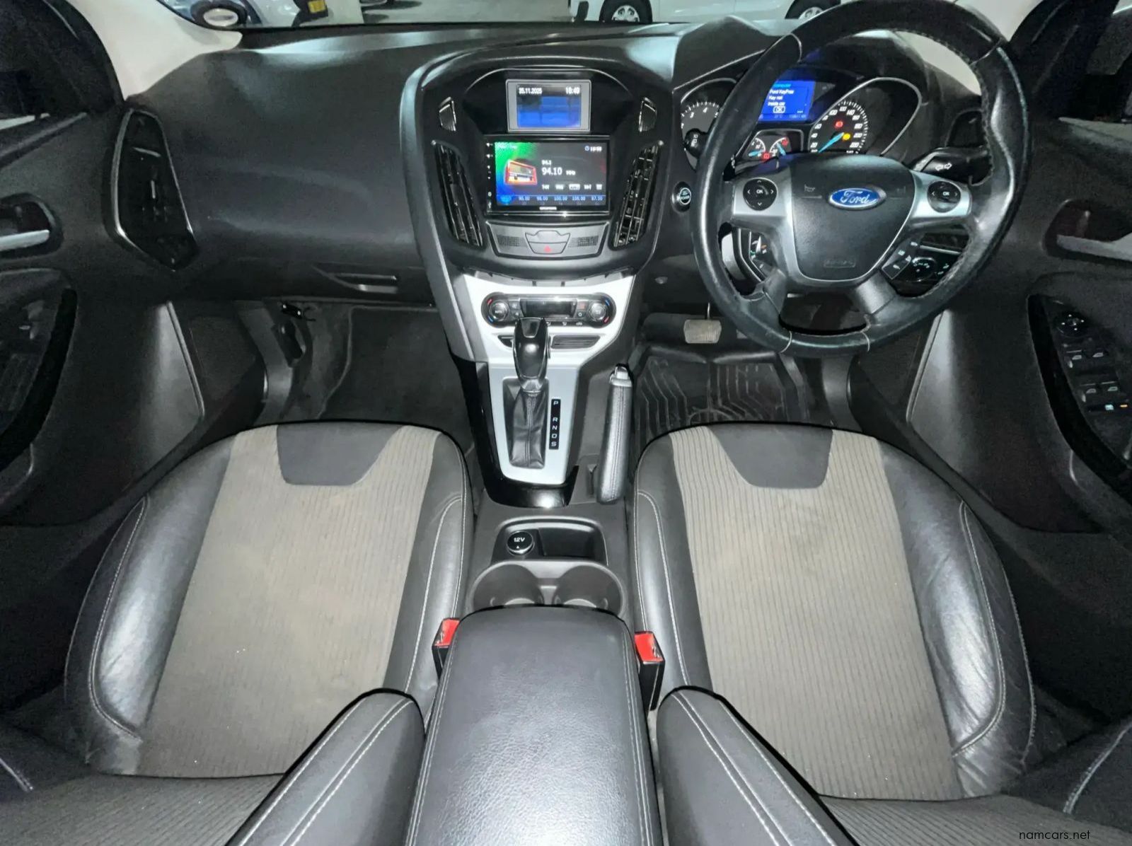 2015 Ford Focus 2.0 GDI Trend Powershift pictures