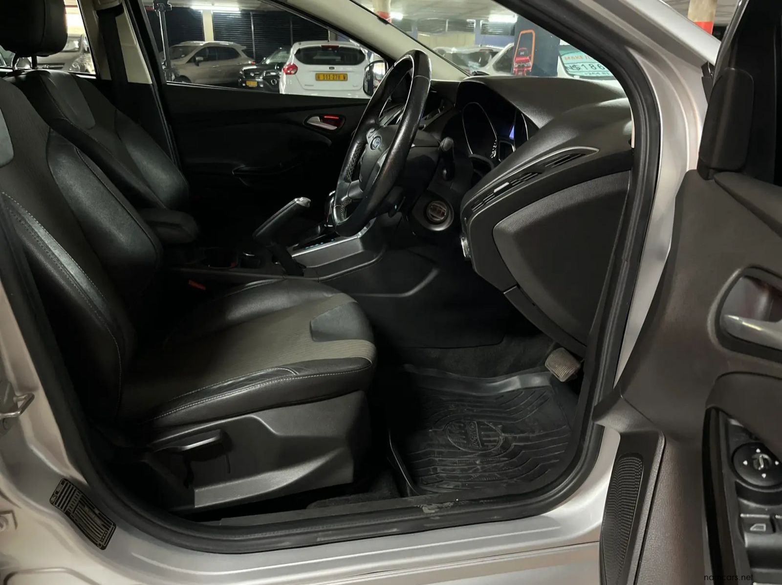 2015 Ford Focus 2.0 GDI Trend Powershift pictures