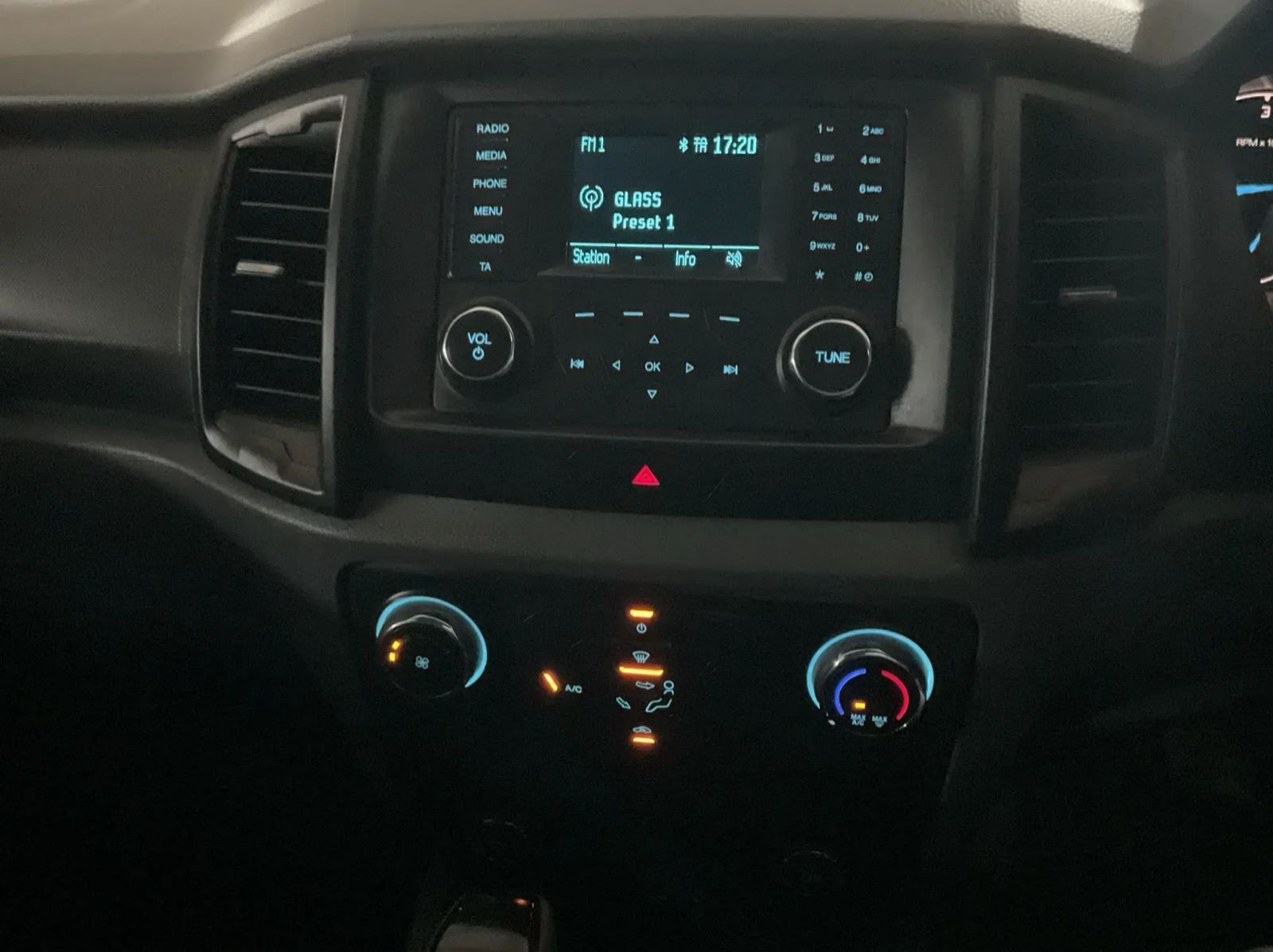 2017 Ford Ranger 2.2tdci XL 4x4 Auto Pick Up Double Cab pictures