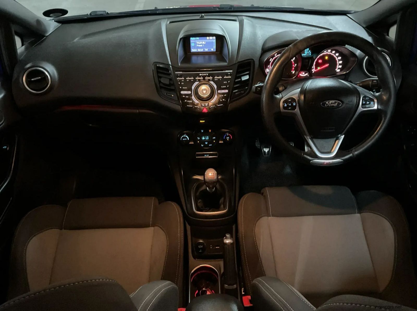2015 Ford Fiesta ST ST 1.6 EcoBoost GTDi pictures