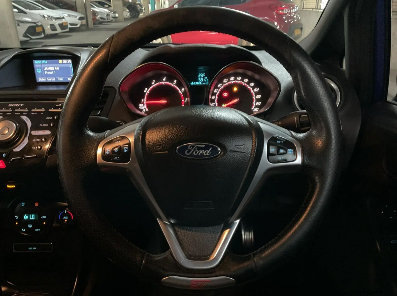 2015 Ford Fiesta ST ST 1.6 EcoBoost GTDi pictures