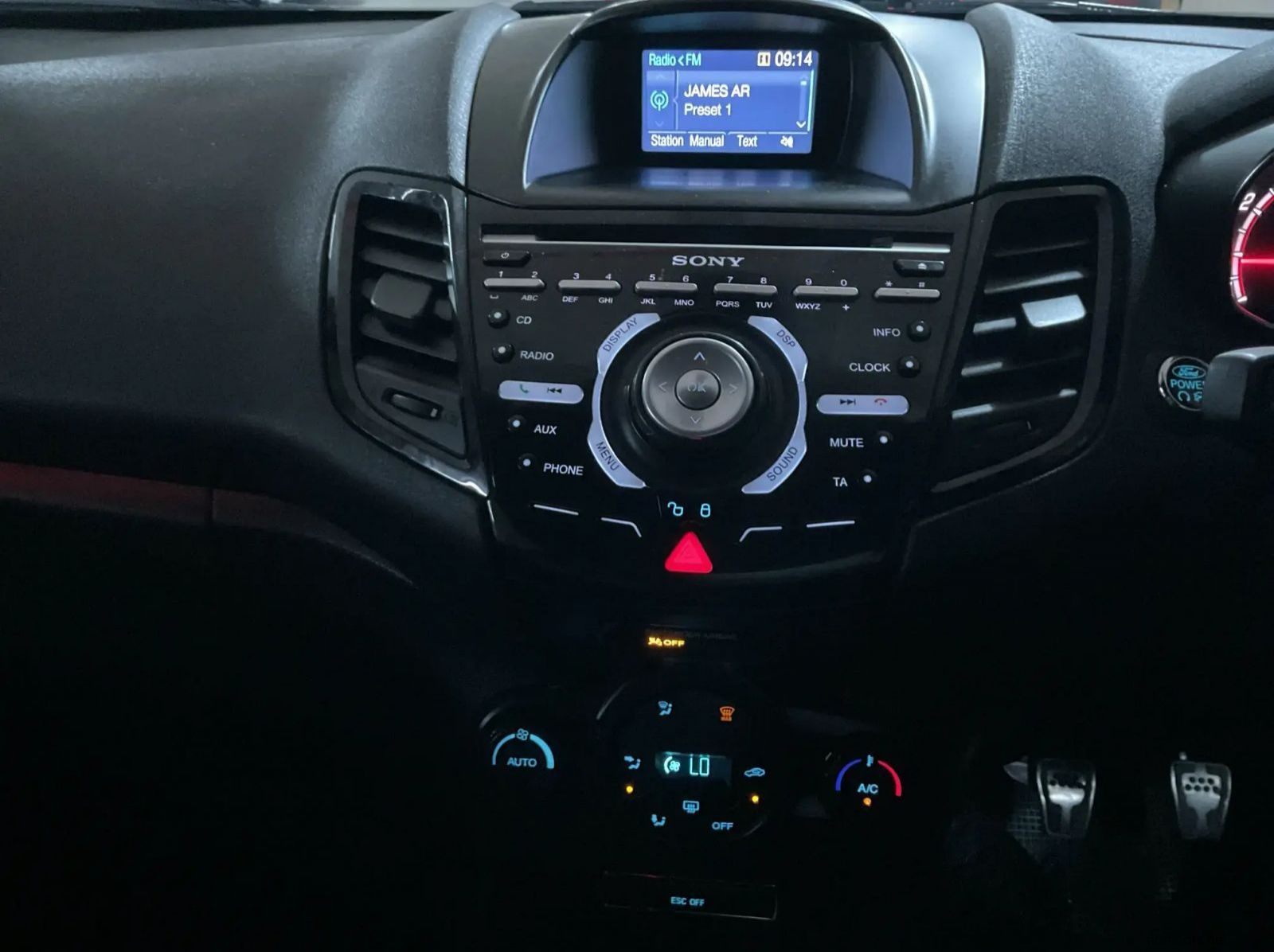 2015 Ford Fiesta ST ST 1.6 EcoBoost GTDi pictures