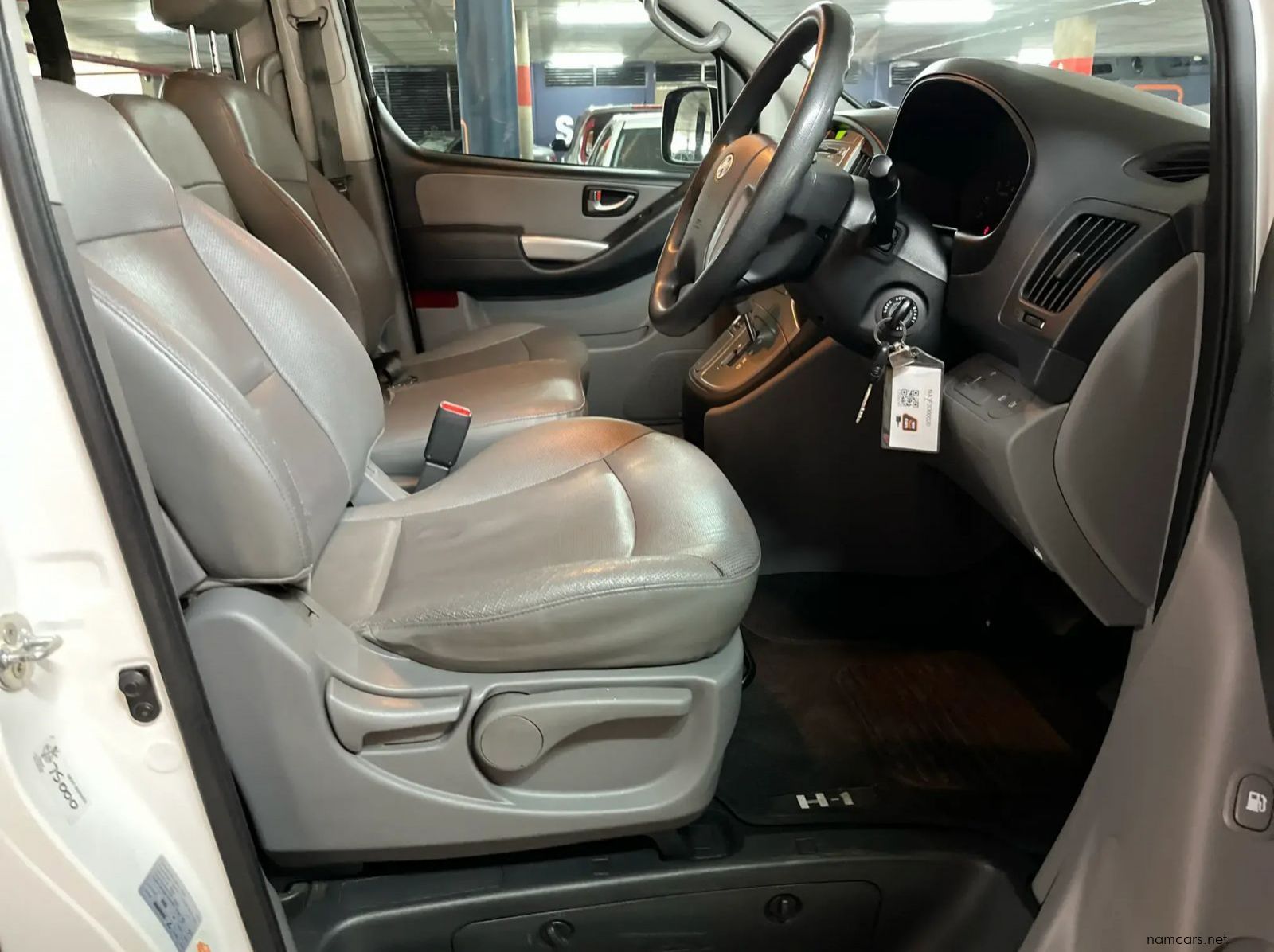 2015 Hyundai H-1 2.5 CRDi (vgt) Wagon Auto pictures