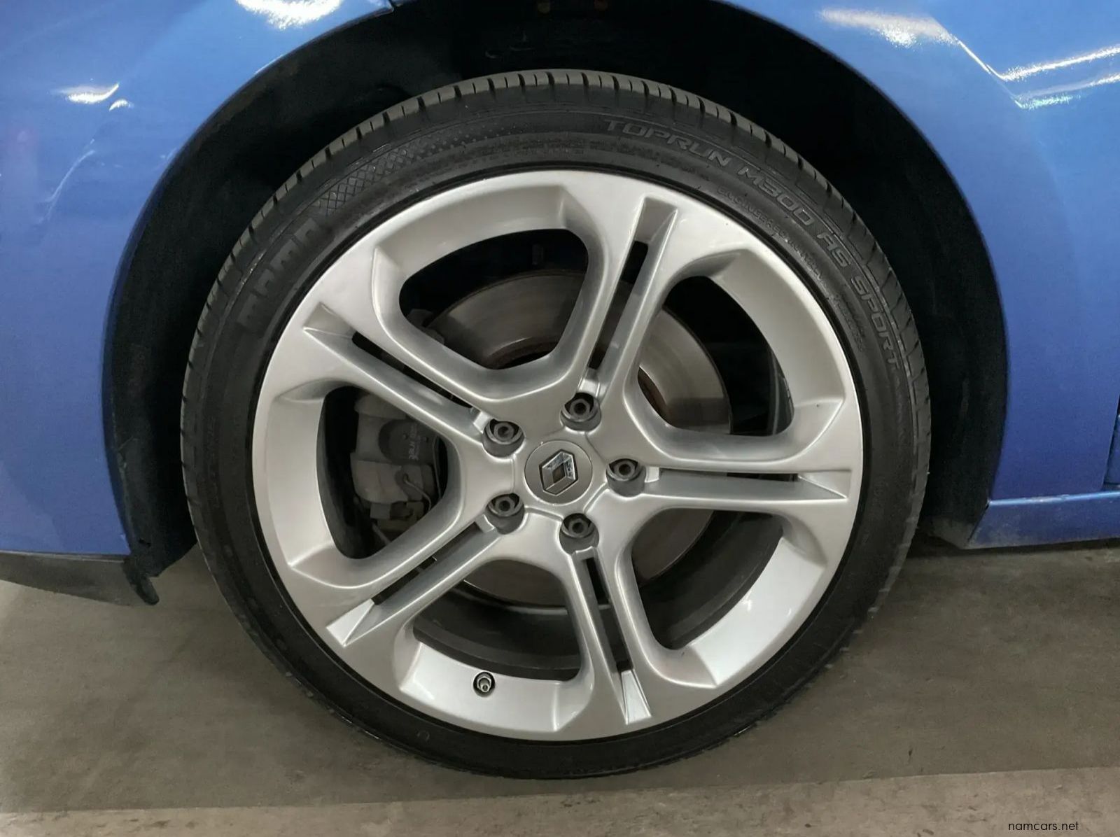 2016 Renault Megane III 2.0T GT Coupe 3-Door pictures