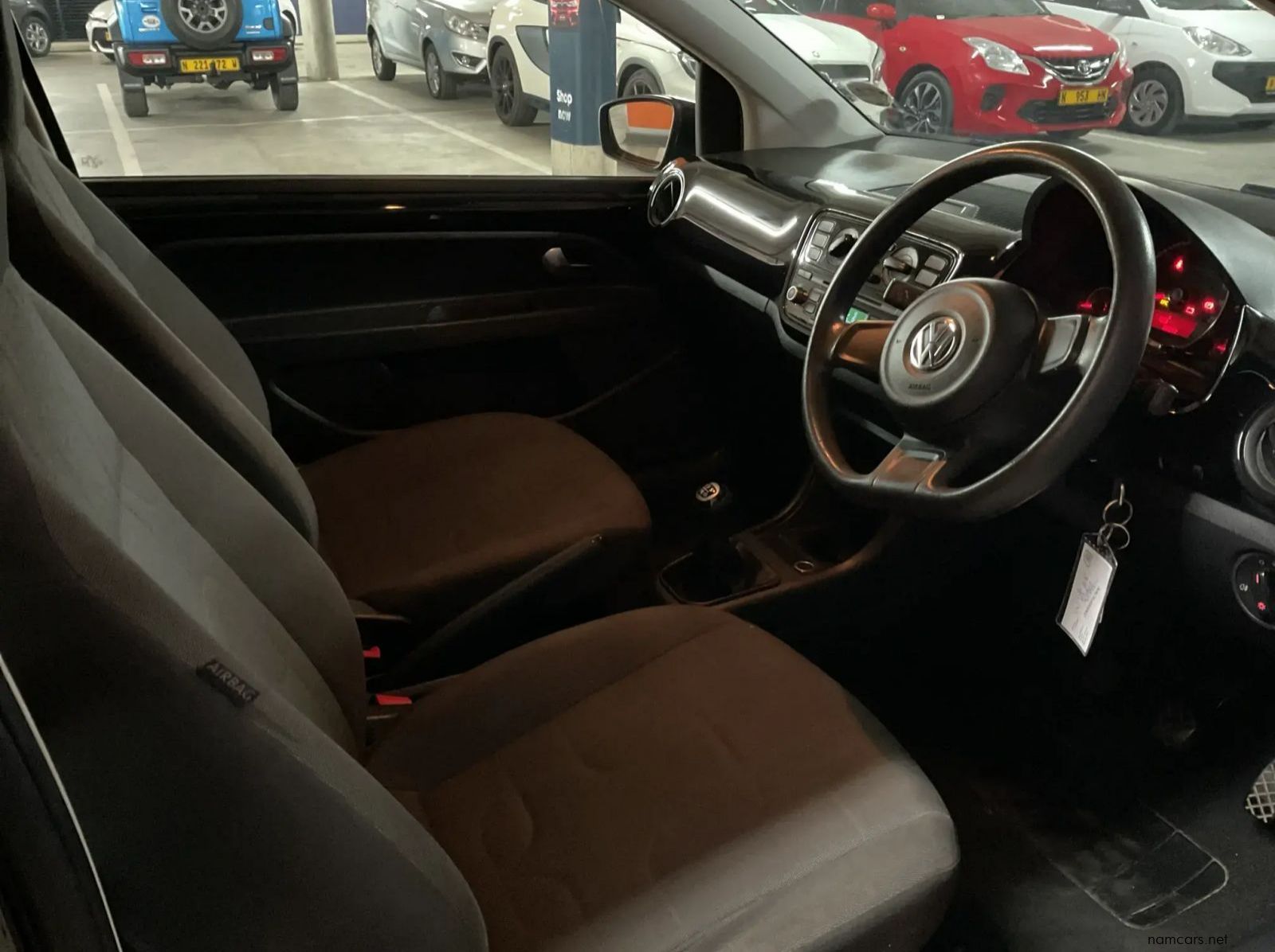 2015 Volkswagen Up Move UP! 1.0 3-Door pictures