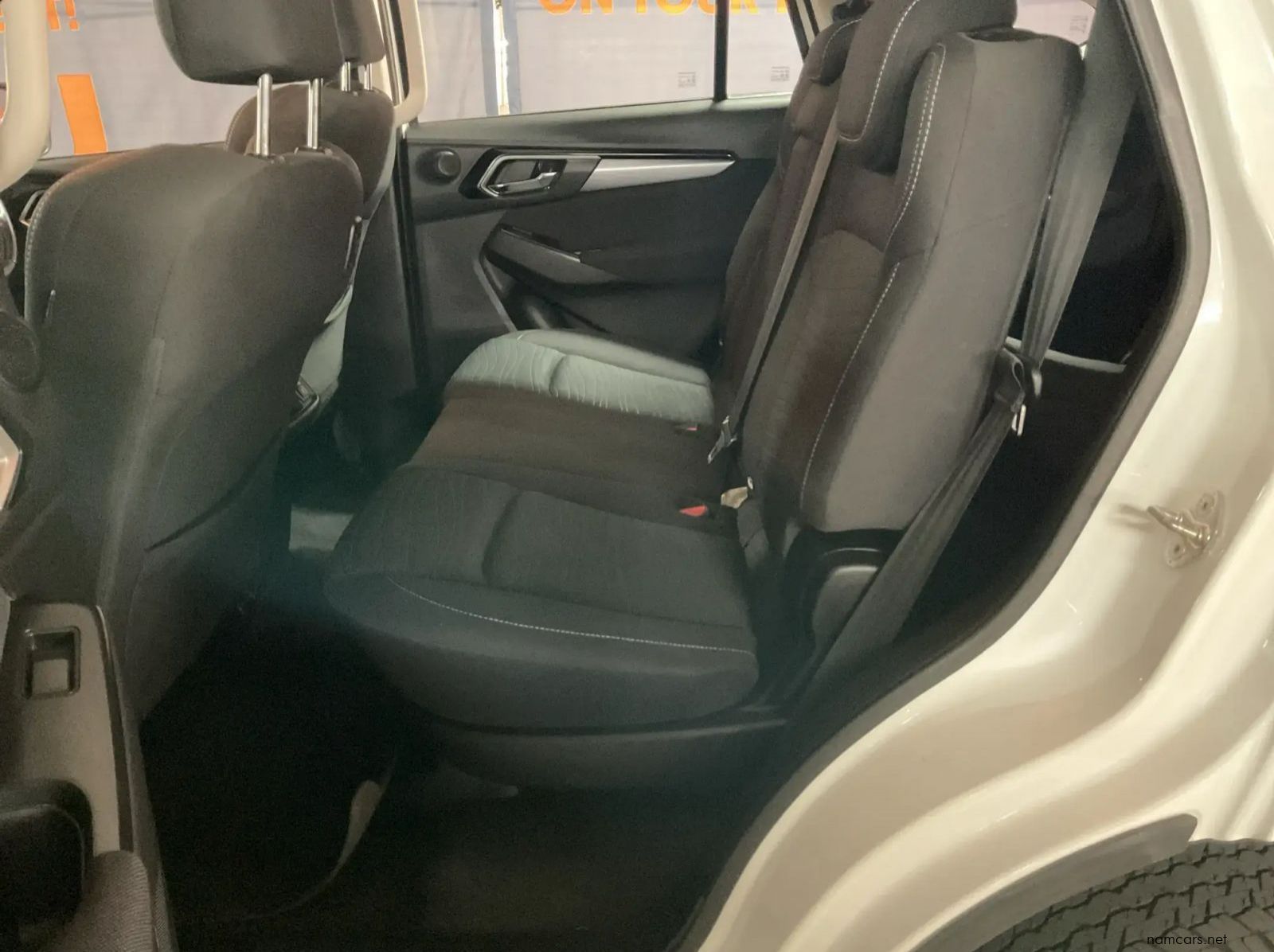 2022 Isuzu MU-X 3.0d LS 4x4 Auto pictures