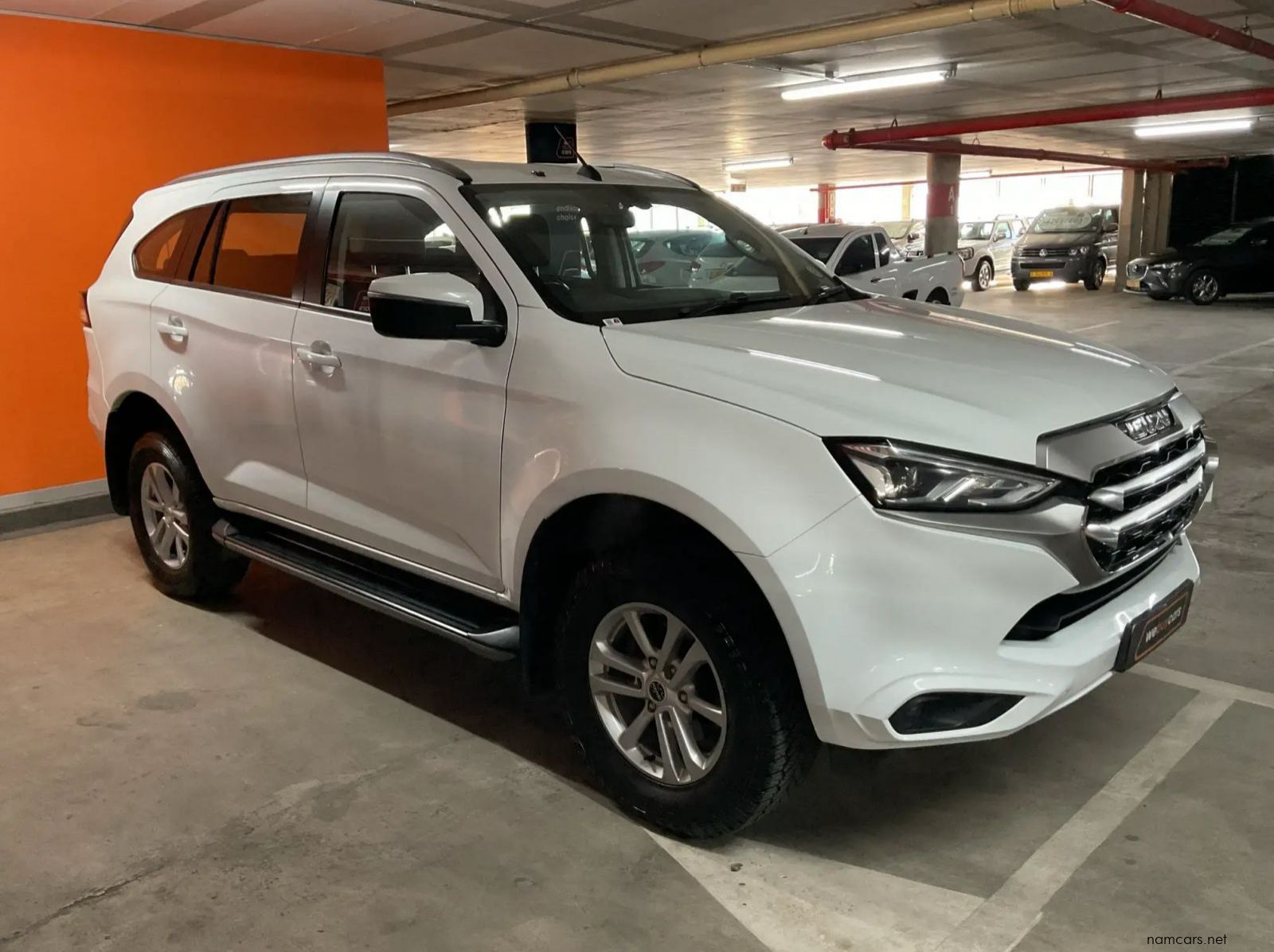 2022 Isuzu MU-X 3.0d LS 4x4 Auto pictures